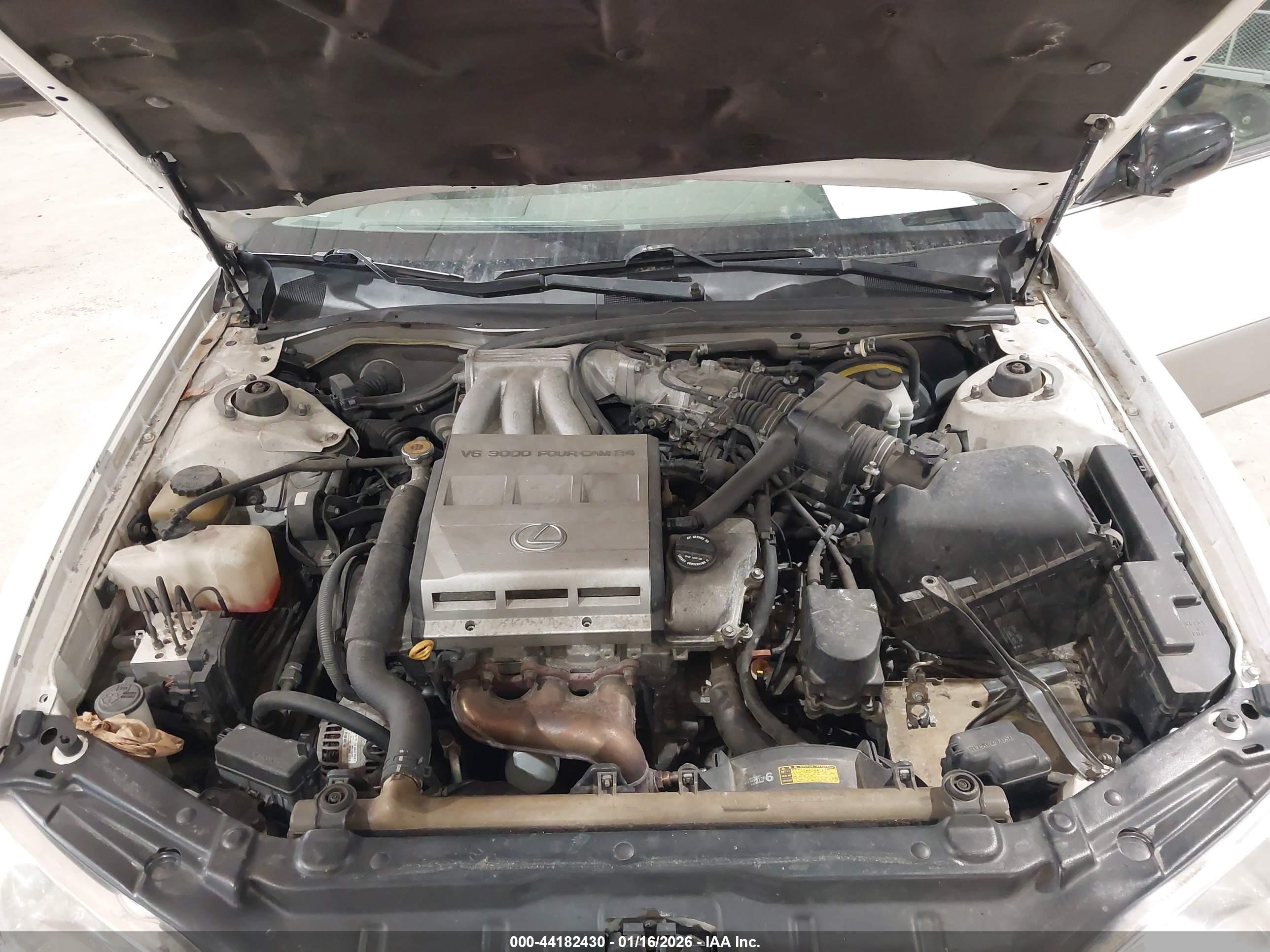 LEXUS ES image 10