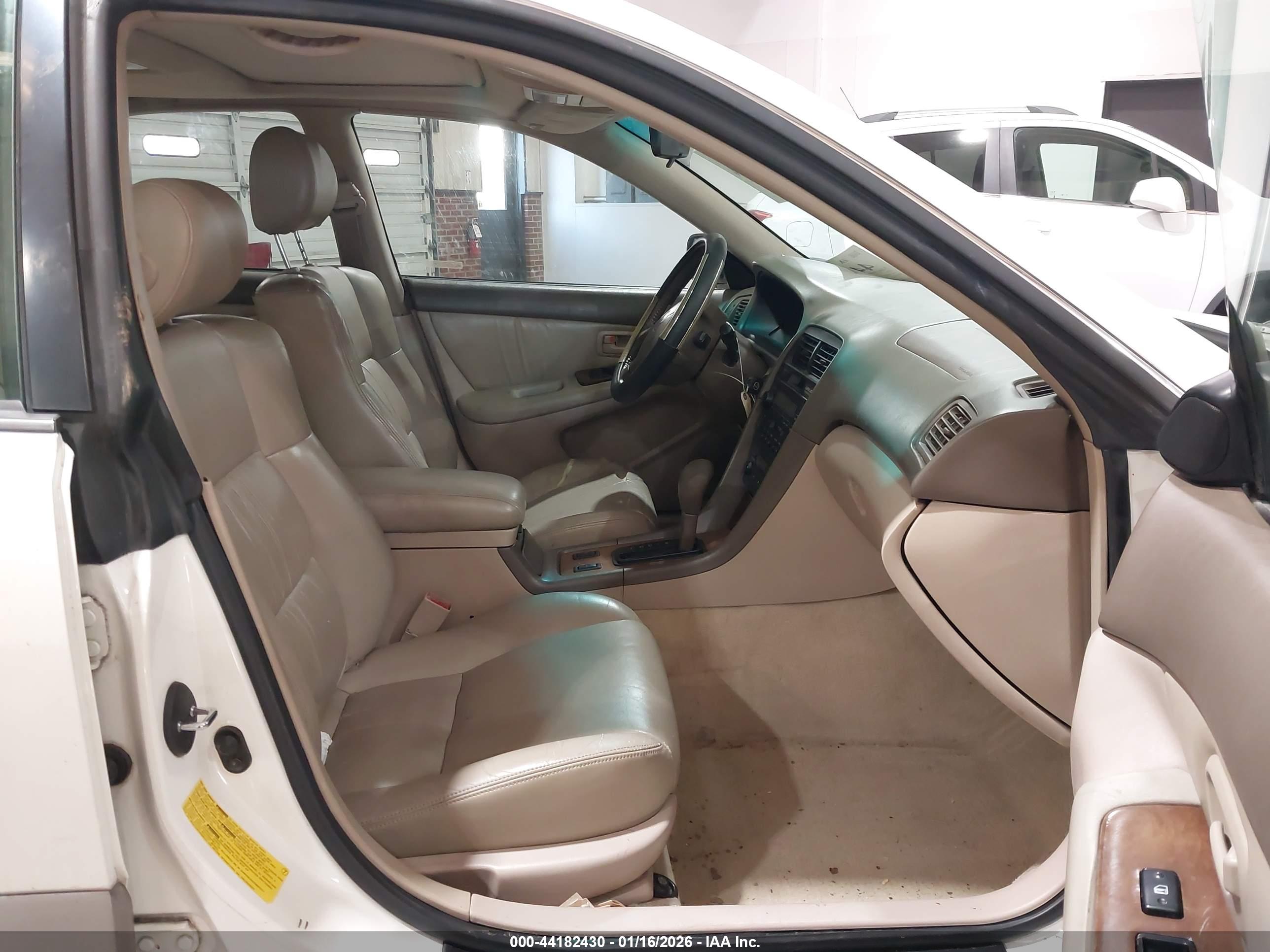 LEXUS ES image 5