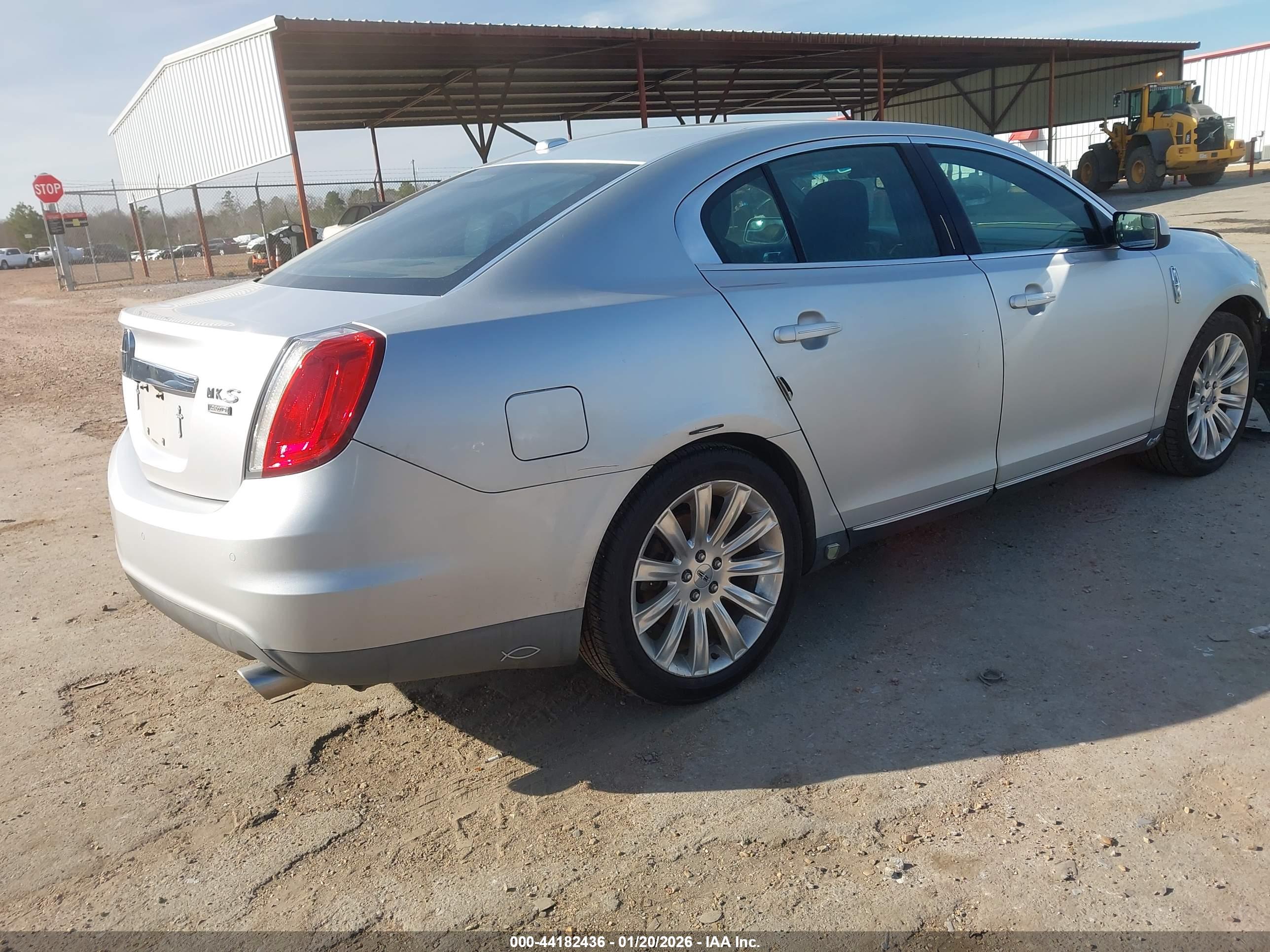 LINCOLN MKS image 4