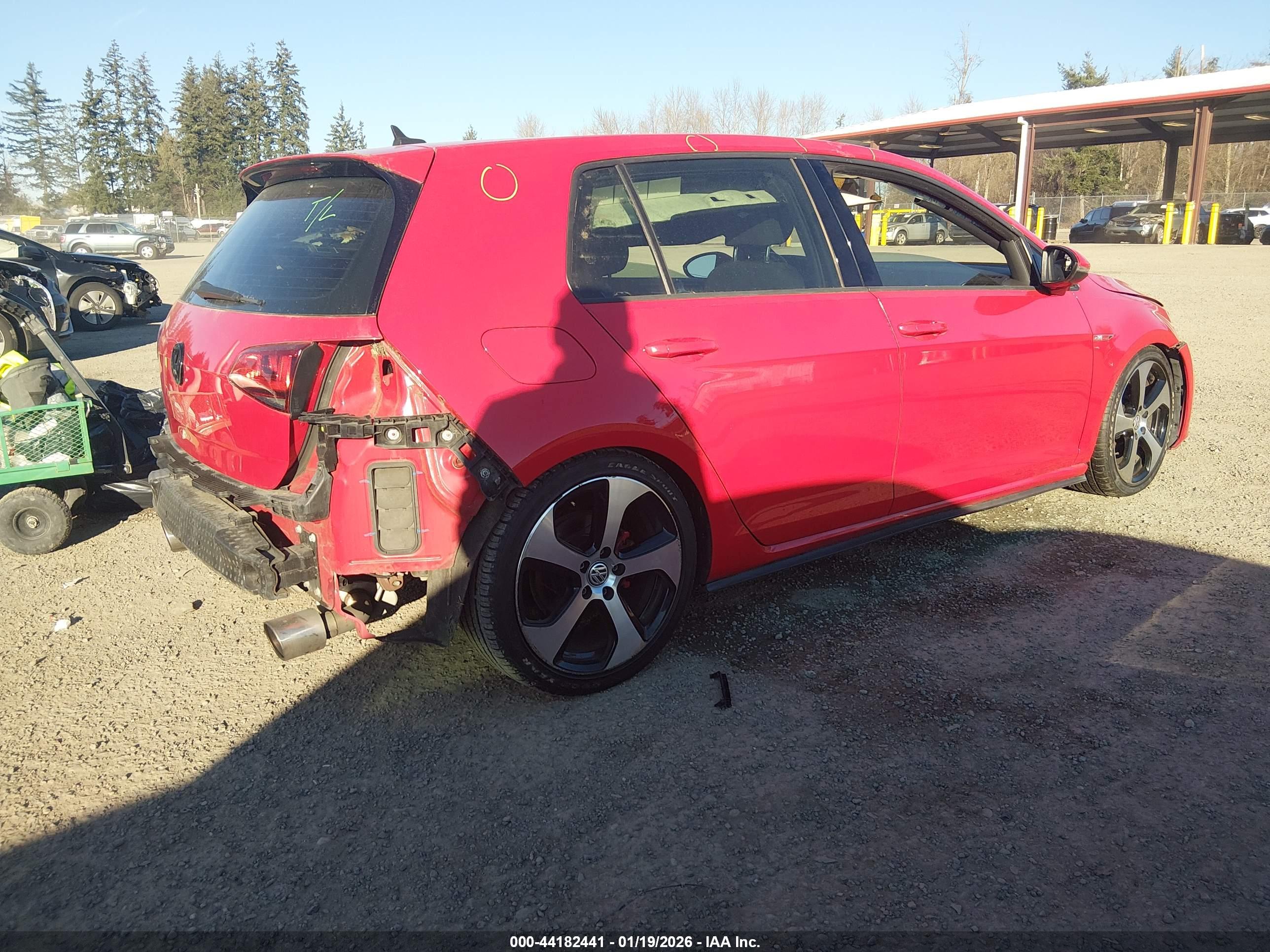 VOLKSWAGEN GOLF image 4