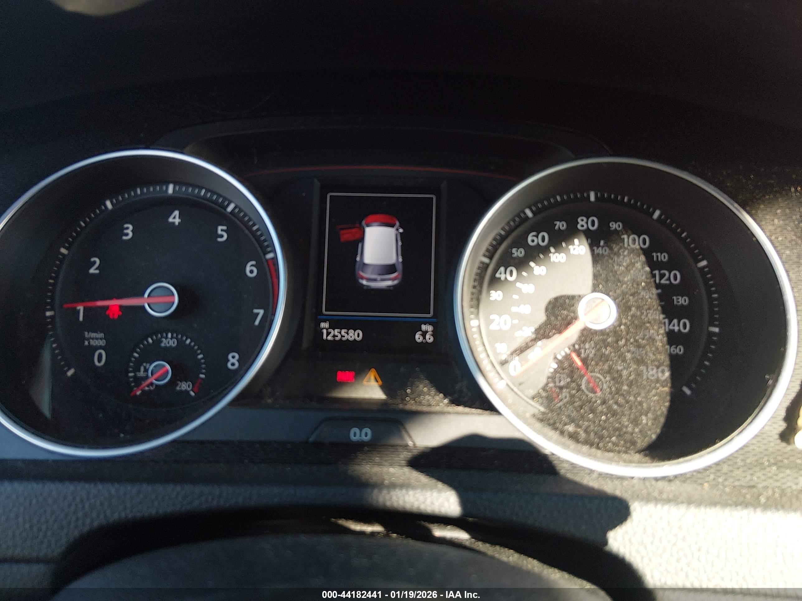 VOLKSWAGEN GOLF image 7