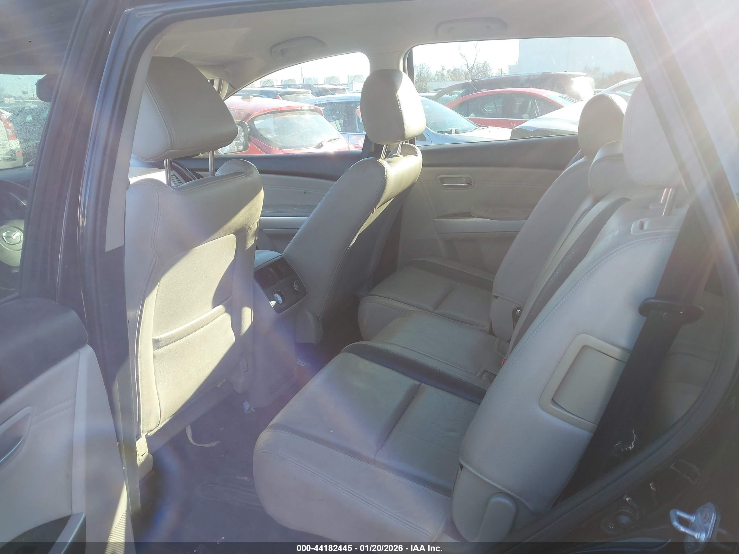 MAZDA CX-9 image 8