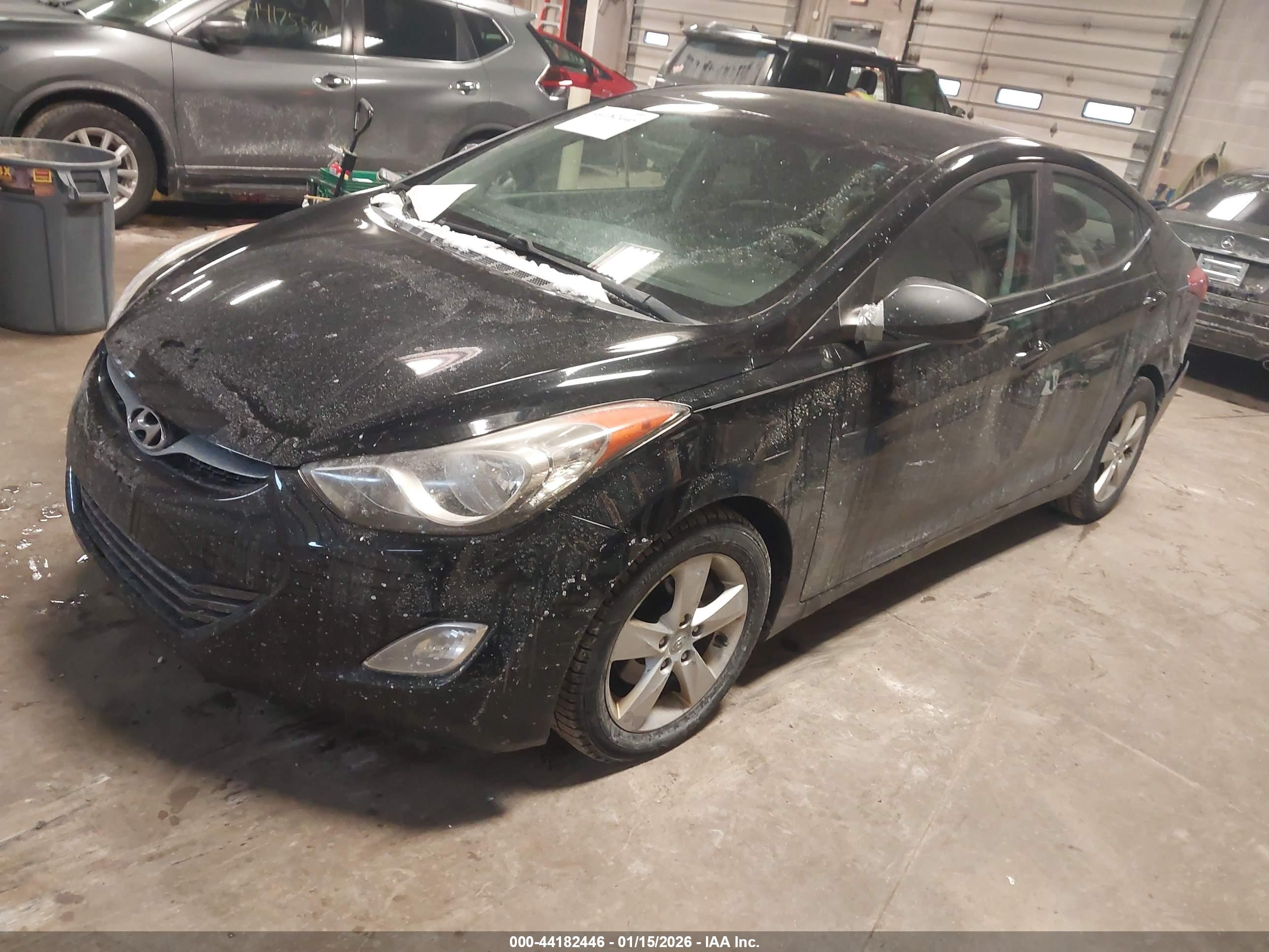 HYUNDAI ELANTRA image 2