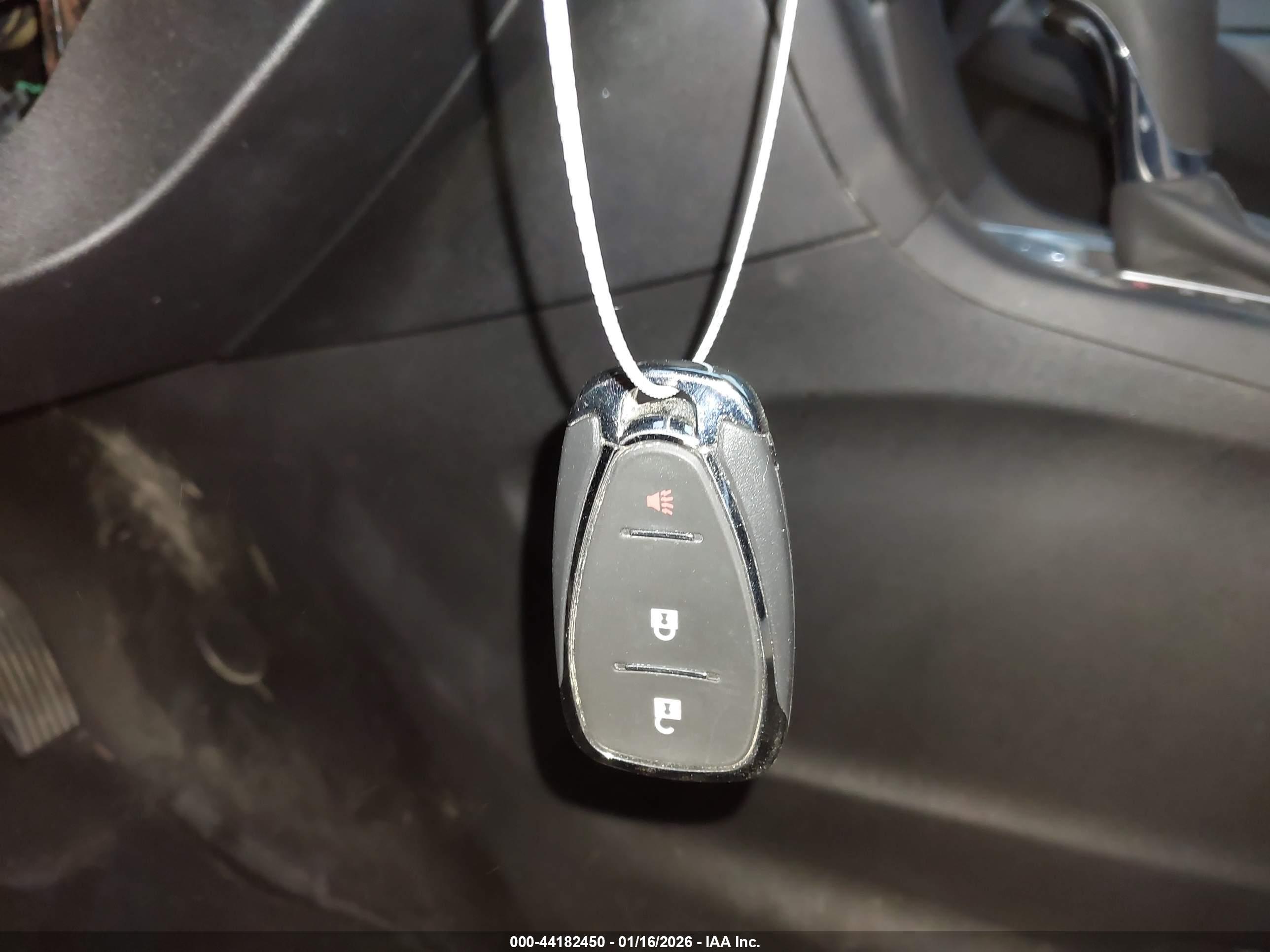 CHEVROLET EQUINOX image 11