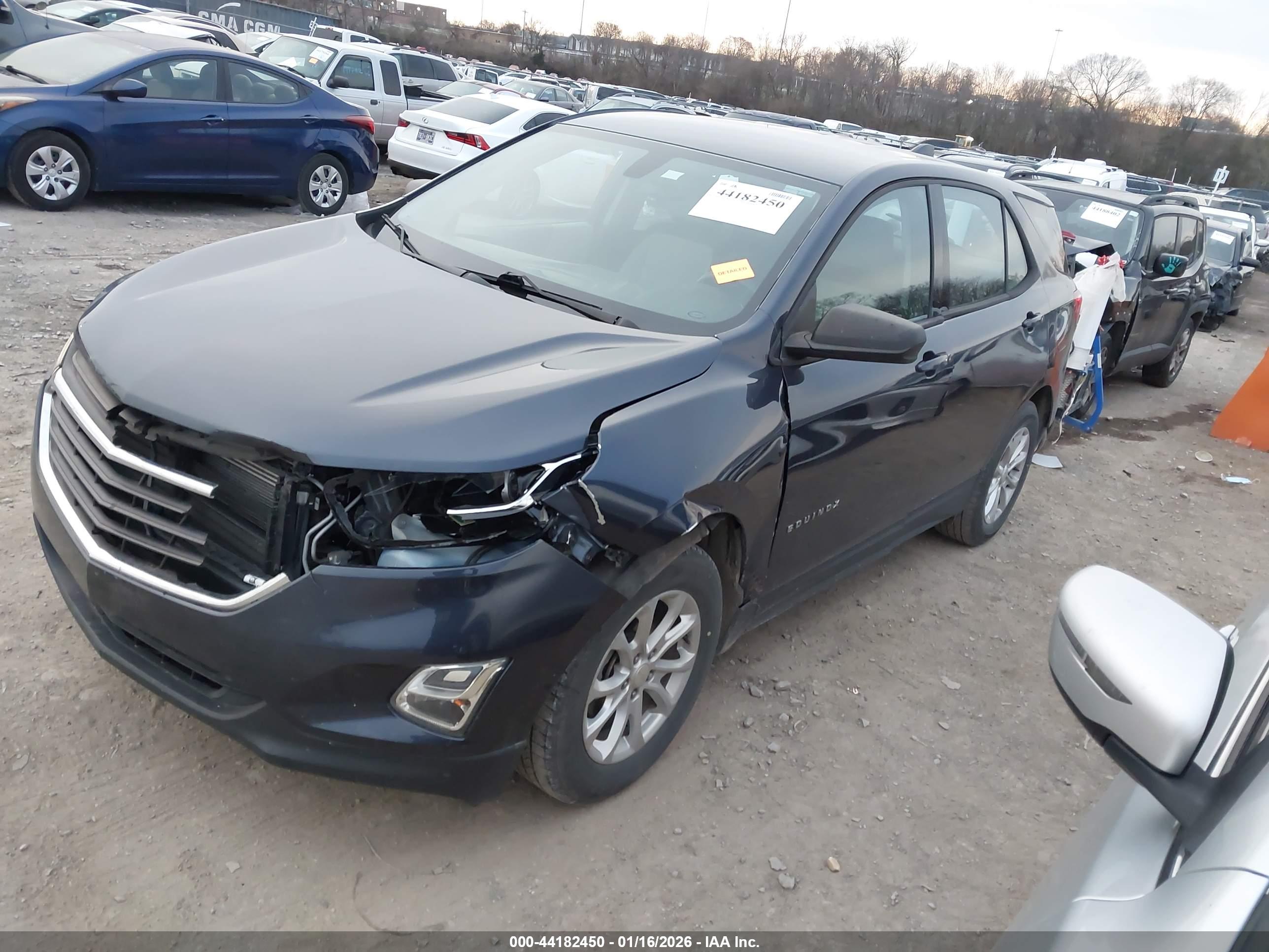CHEVROLET EQUINOX image 2