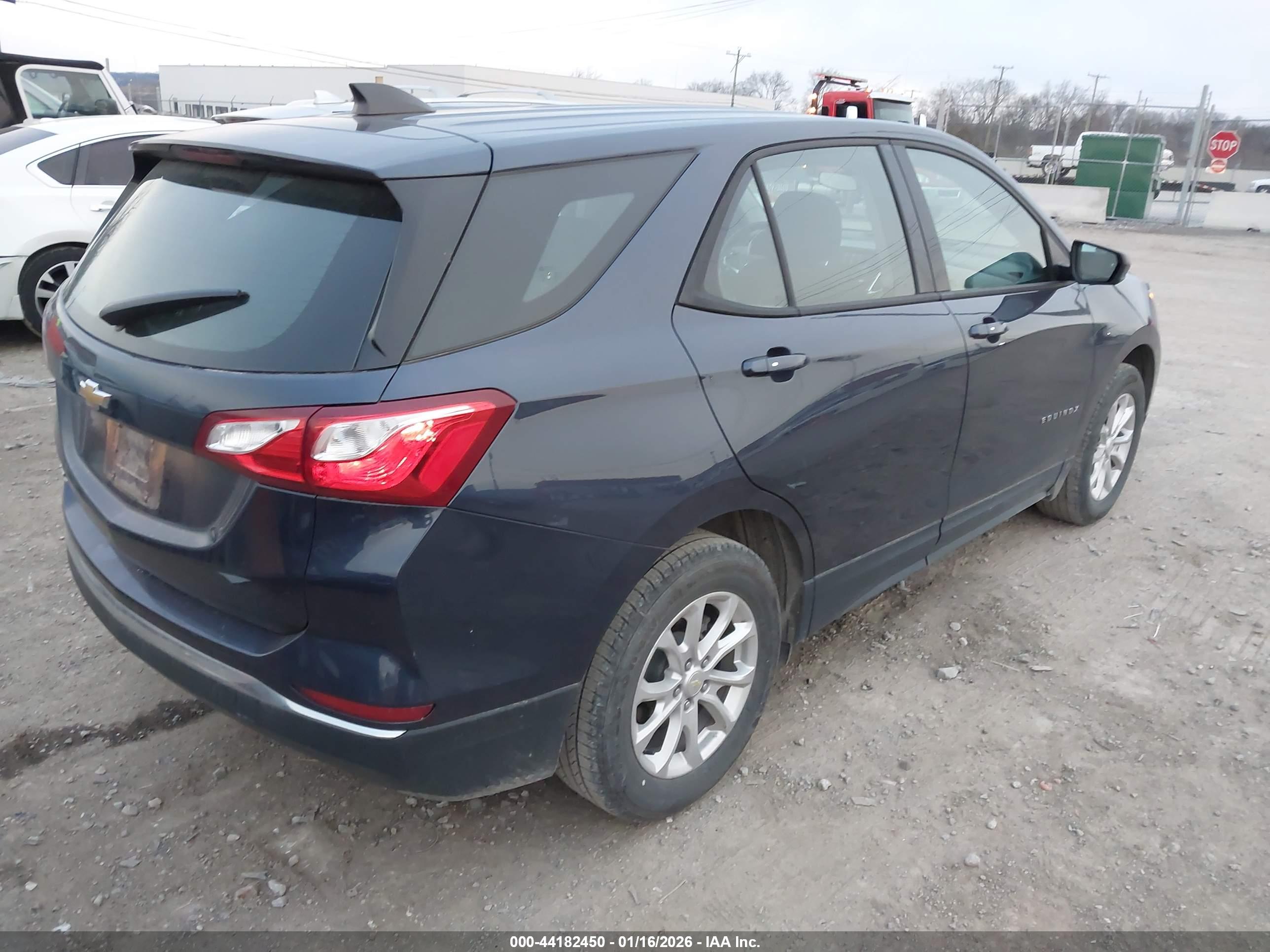 CHEVROLET EQUINOX image 4