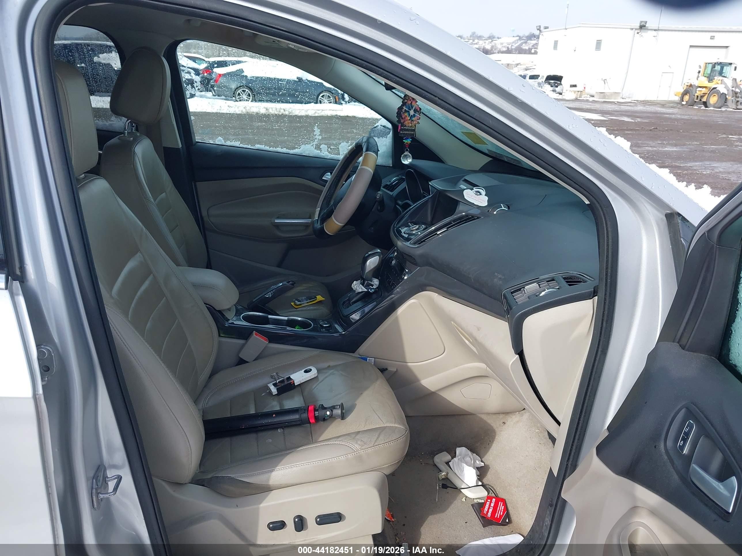 FORD ESCAPE image 5