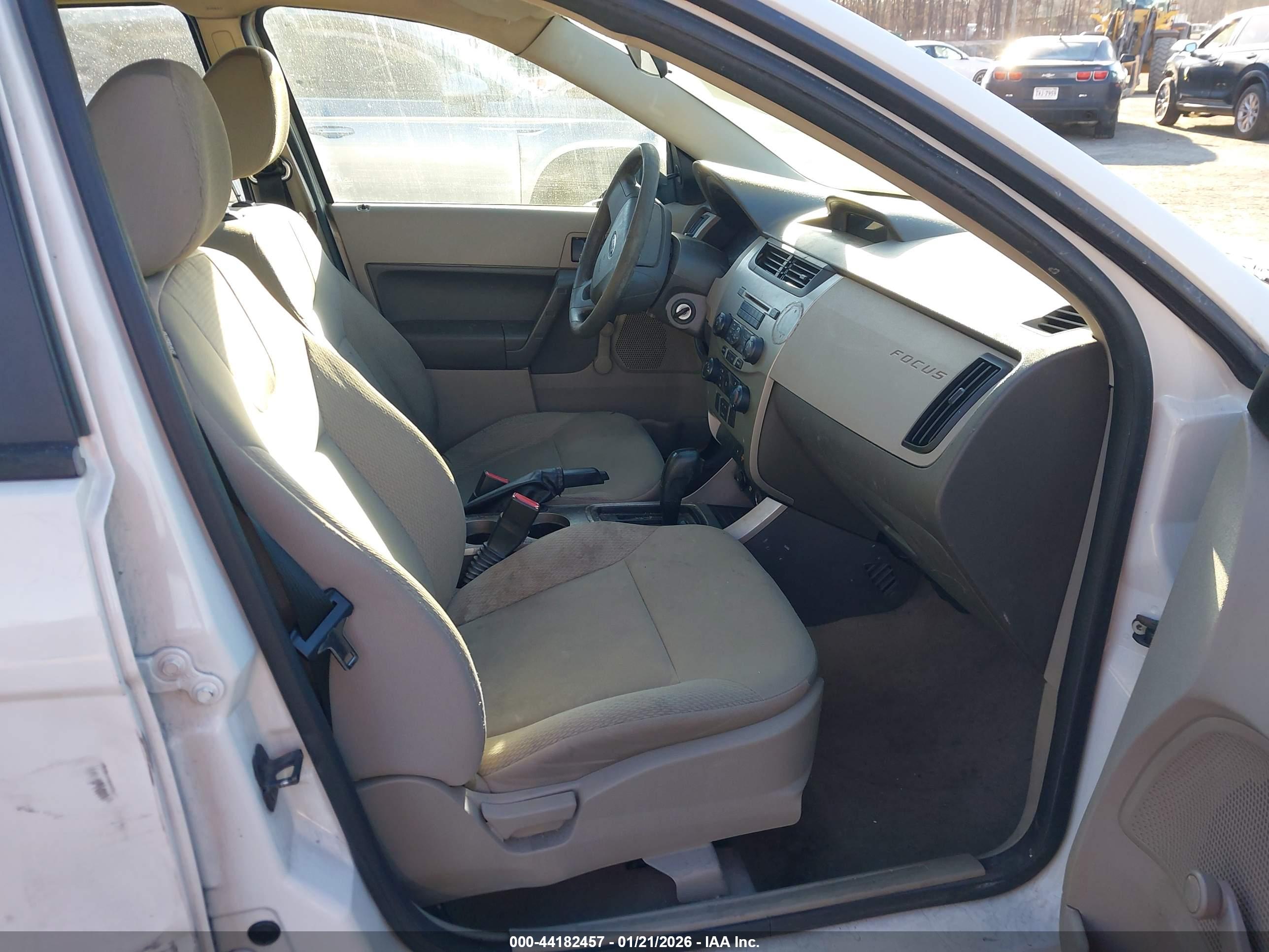 FORD FOCUS image 5
