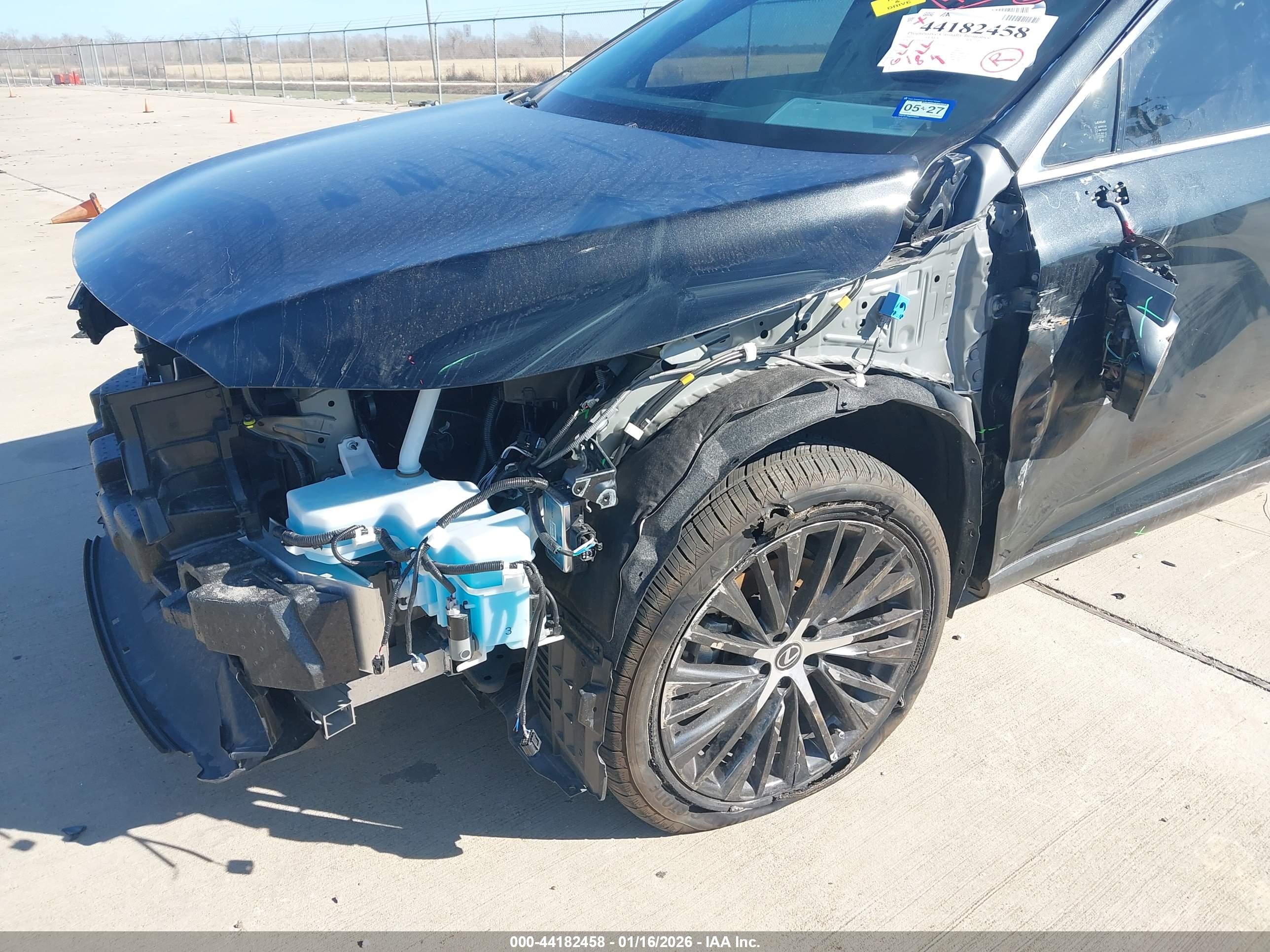 LEXUS RX image 6