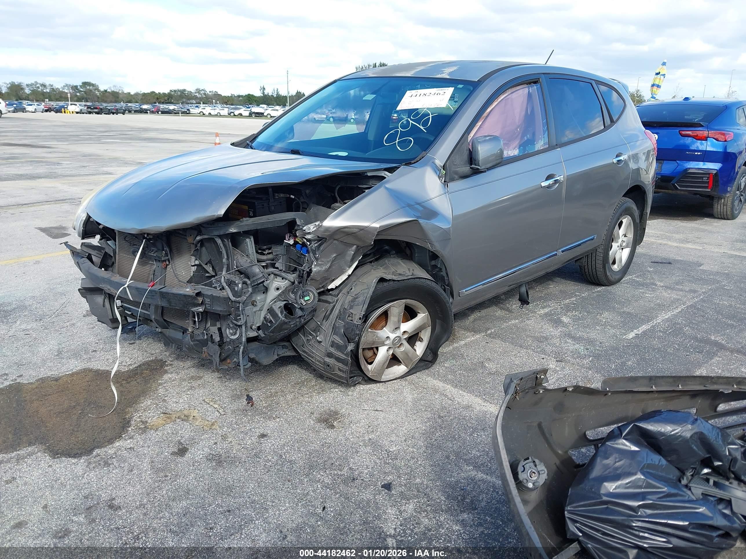 NISSAN ROGUE image 2