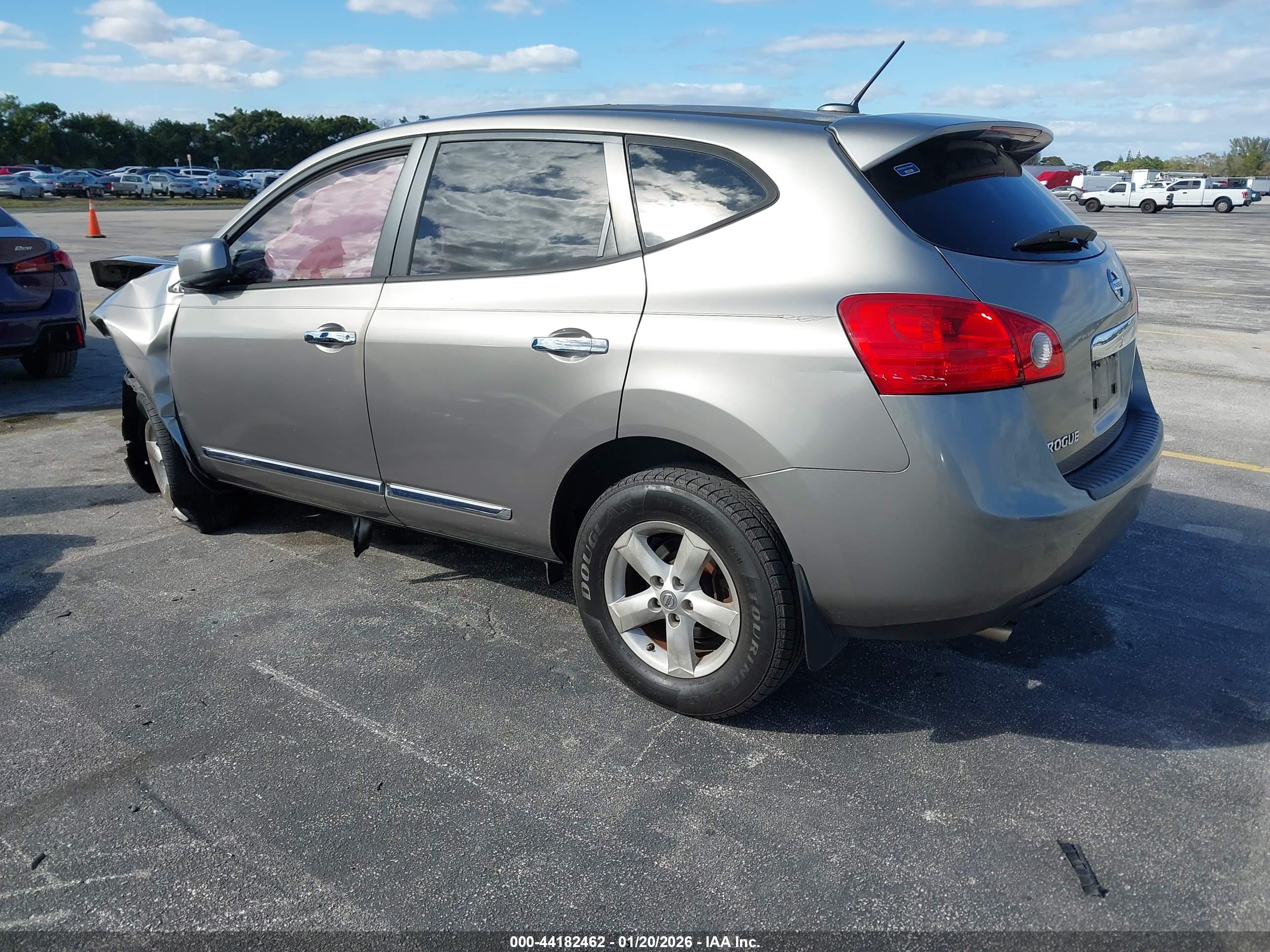 NISSAN ROGUE image 3