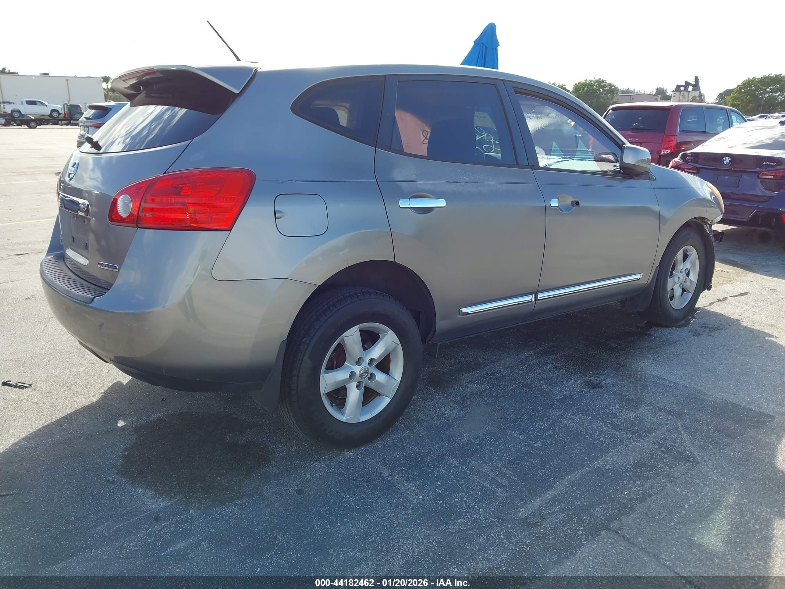 NISSAN ROGUE image 4