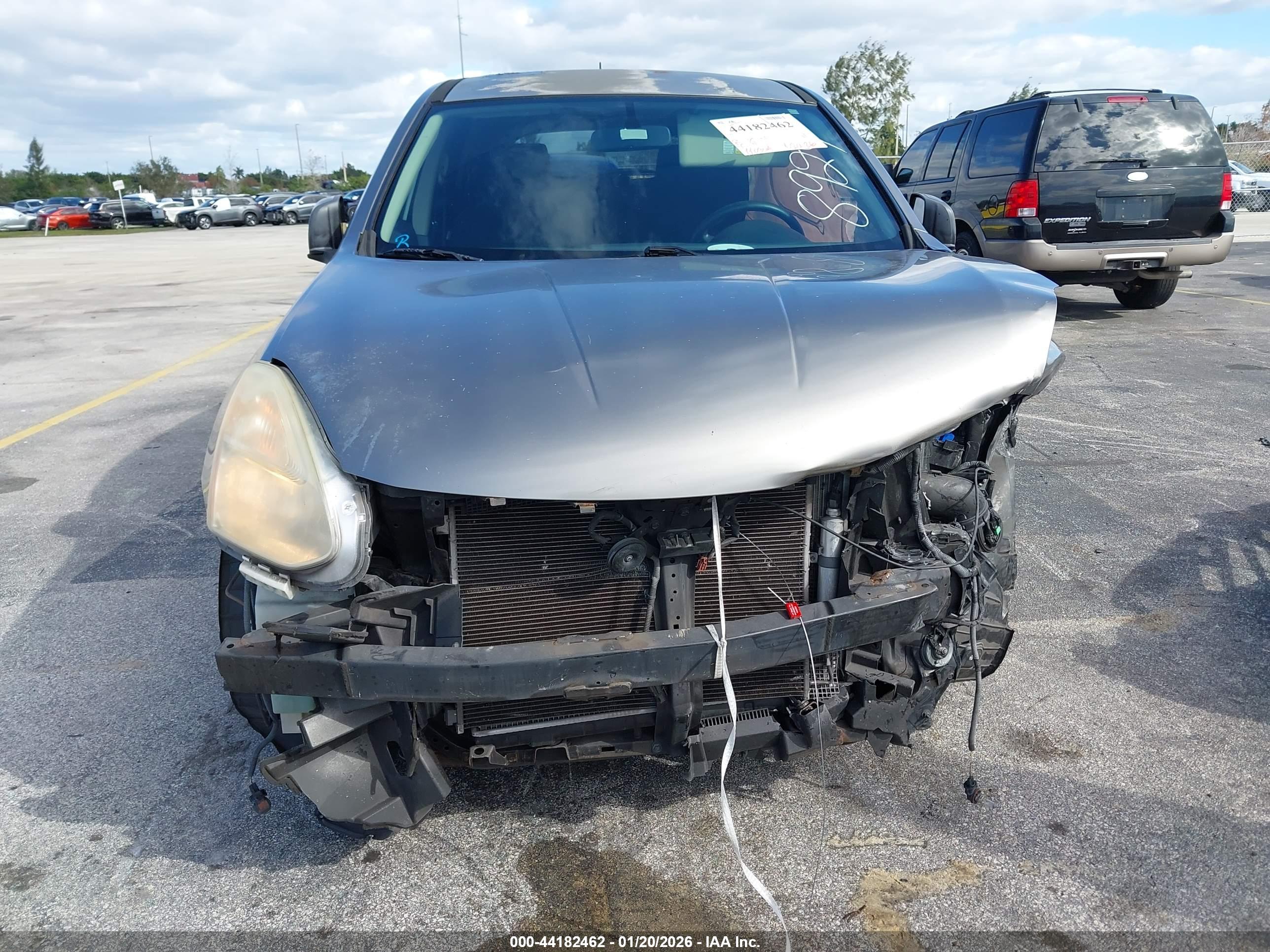 NISSAN ROGUE image 6
