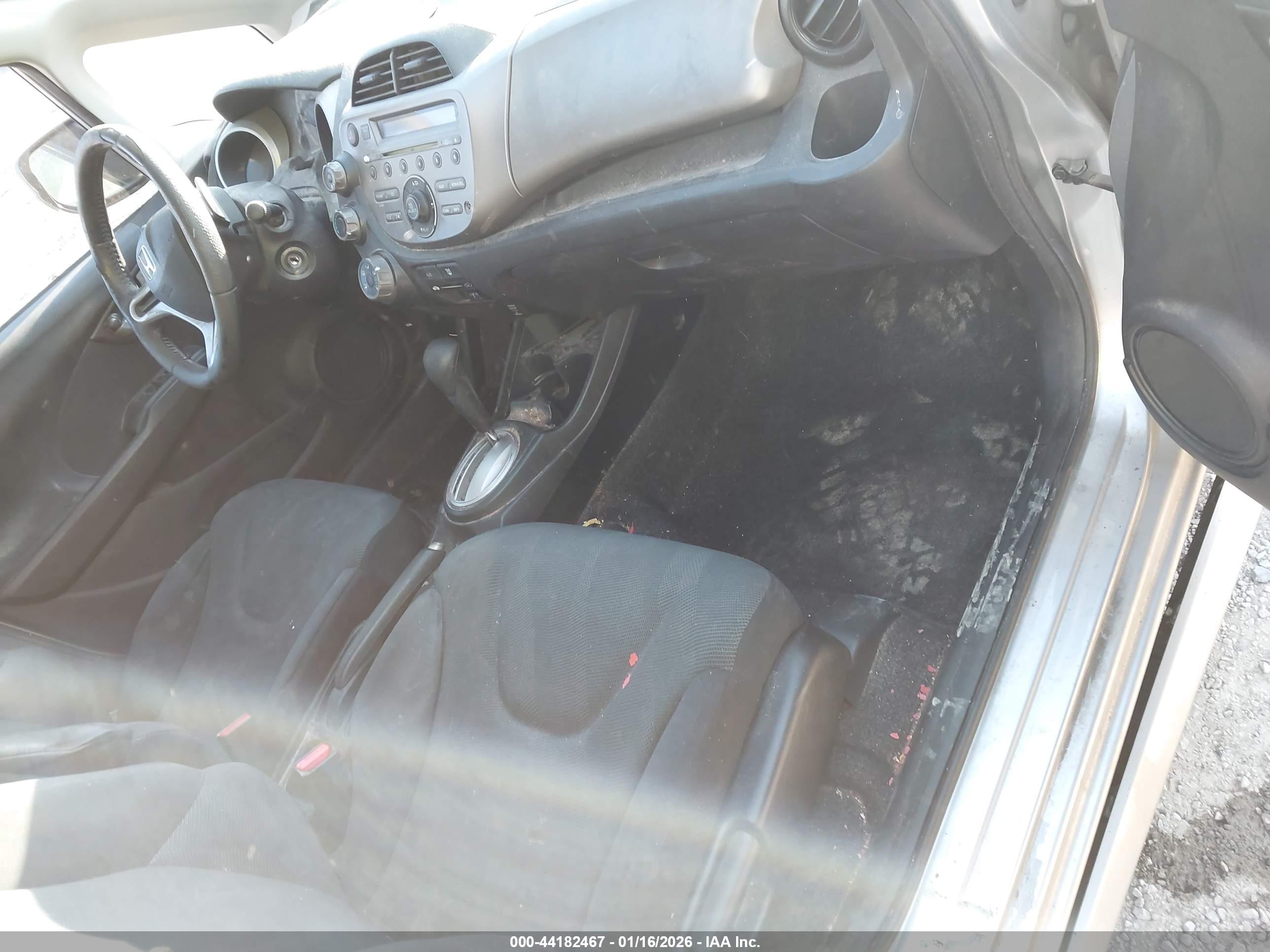 HONDA FIT image 5