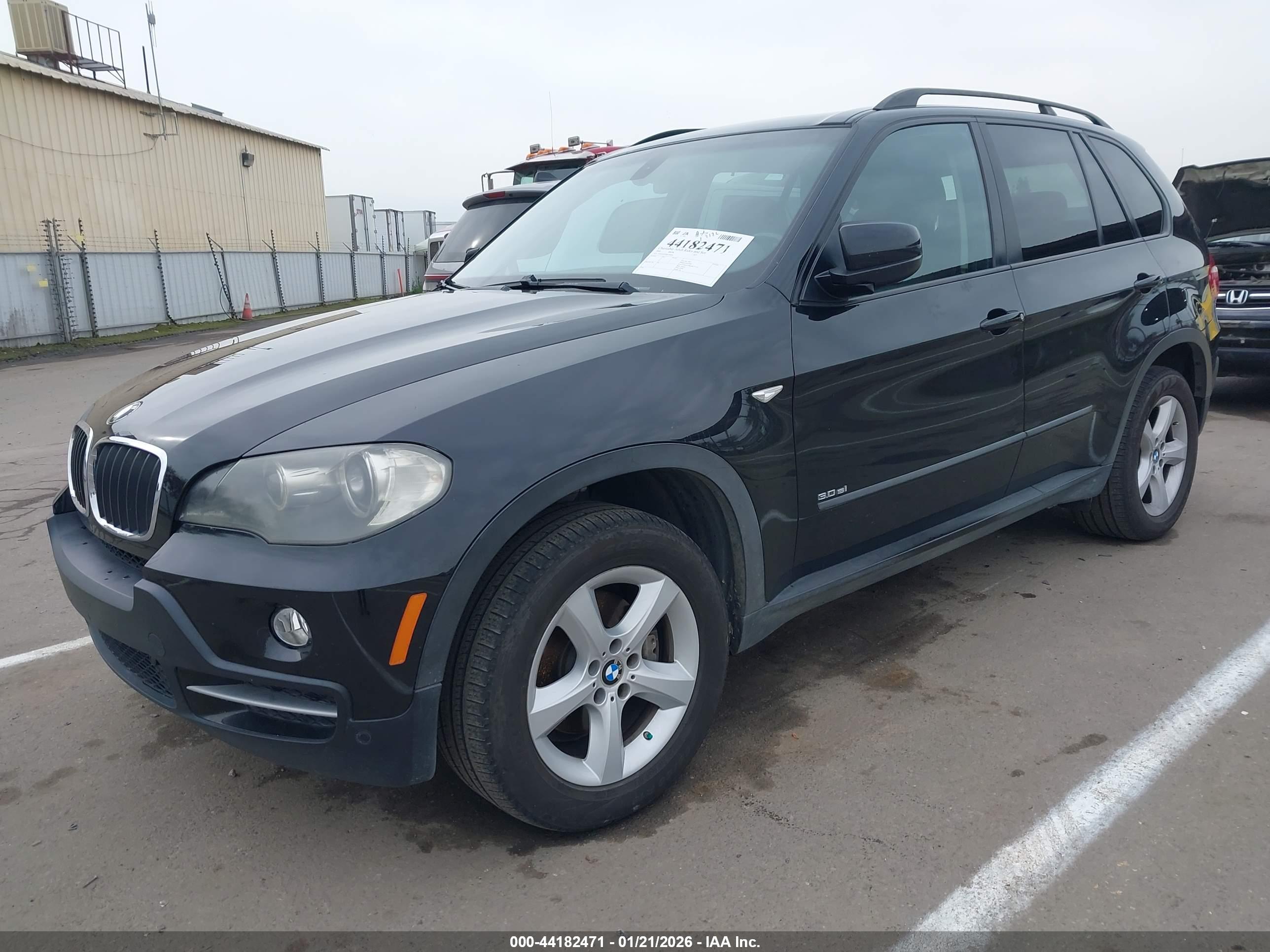 BMW X5 image 2