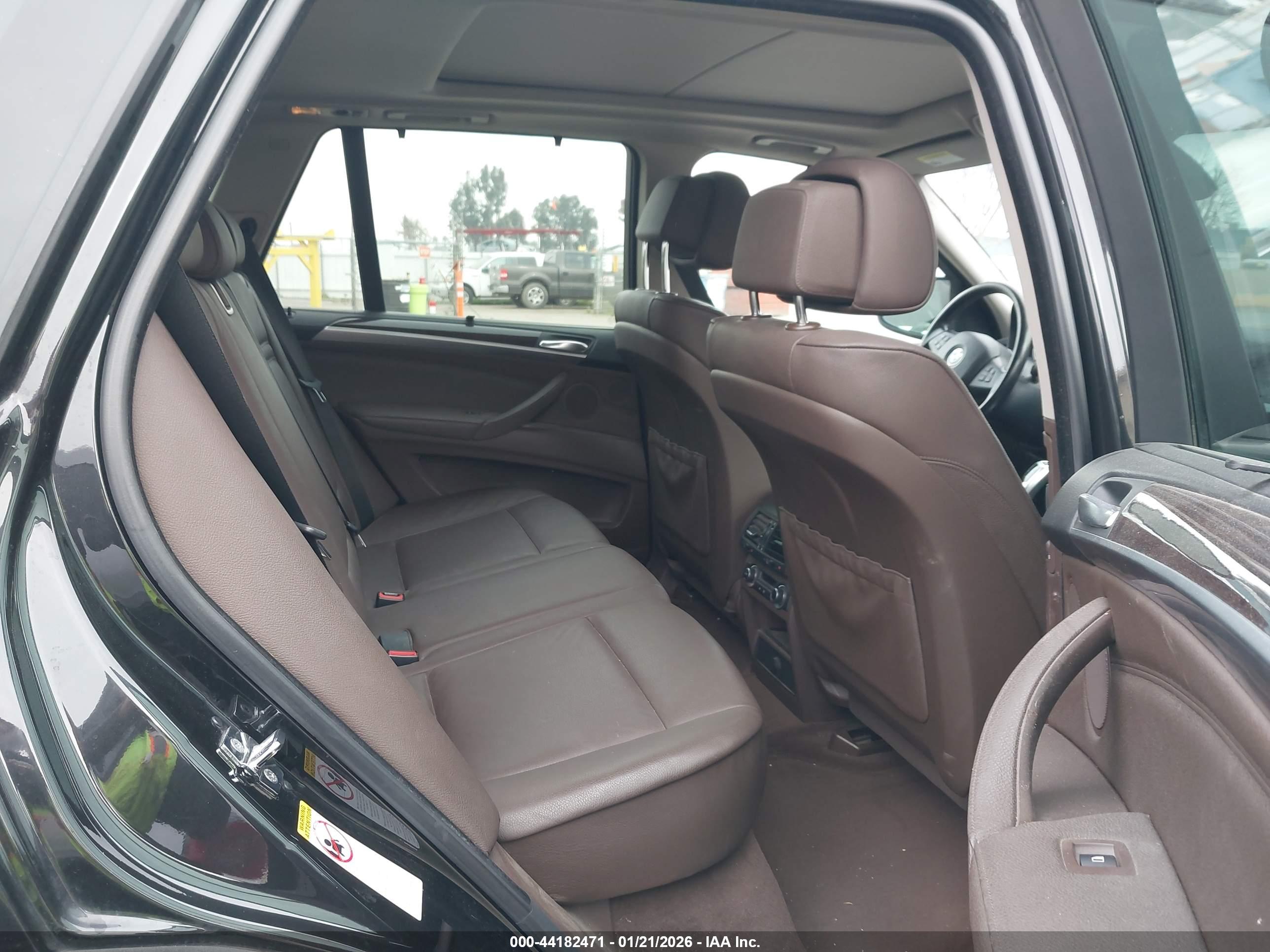 BMW X5 image 8