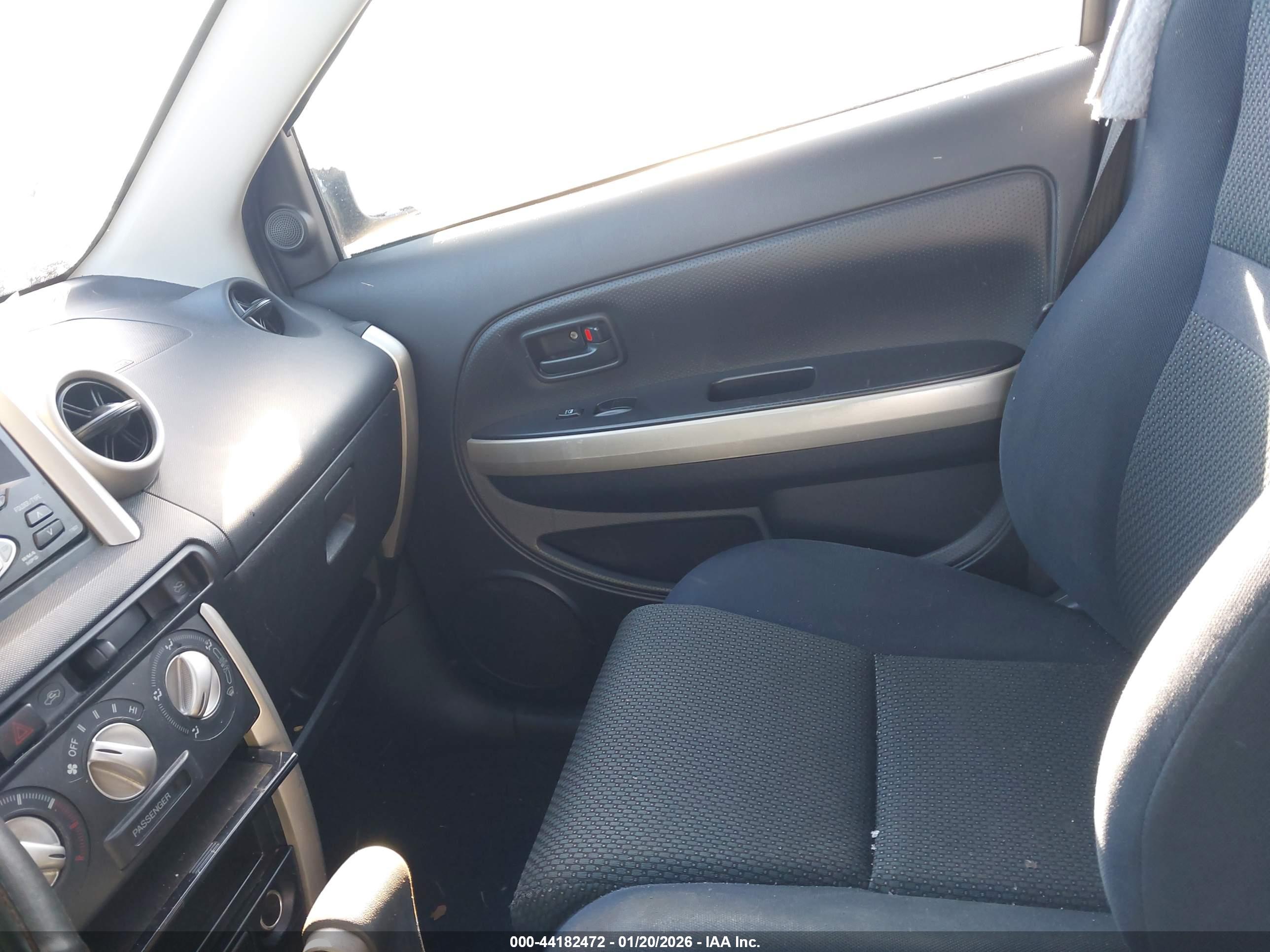 SCION XA image 5