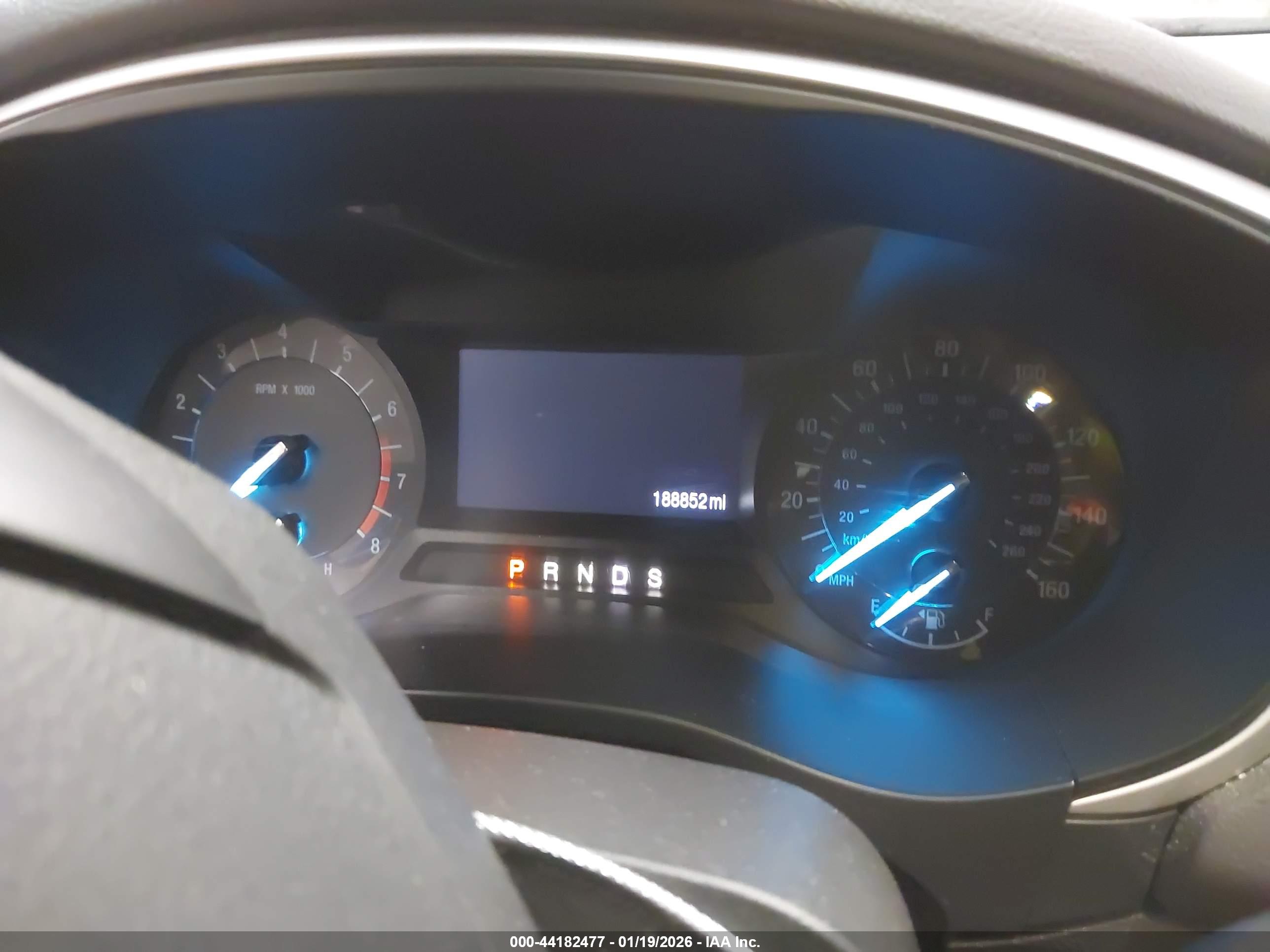 FORD FUSION image 7