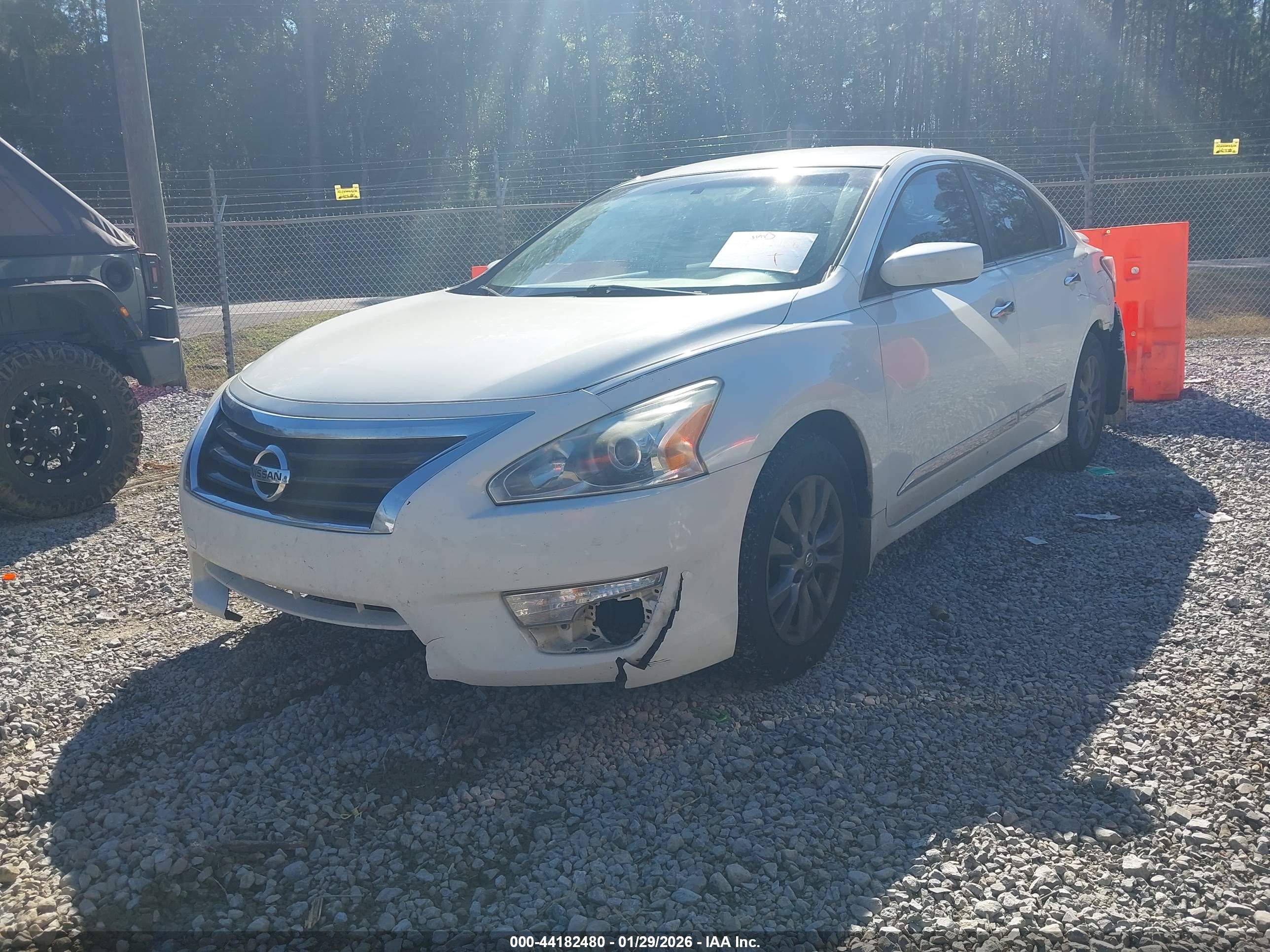 NISSAN ALTIMA image 2