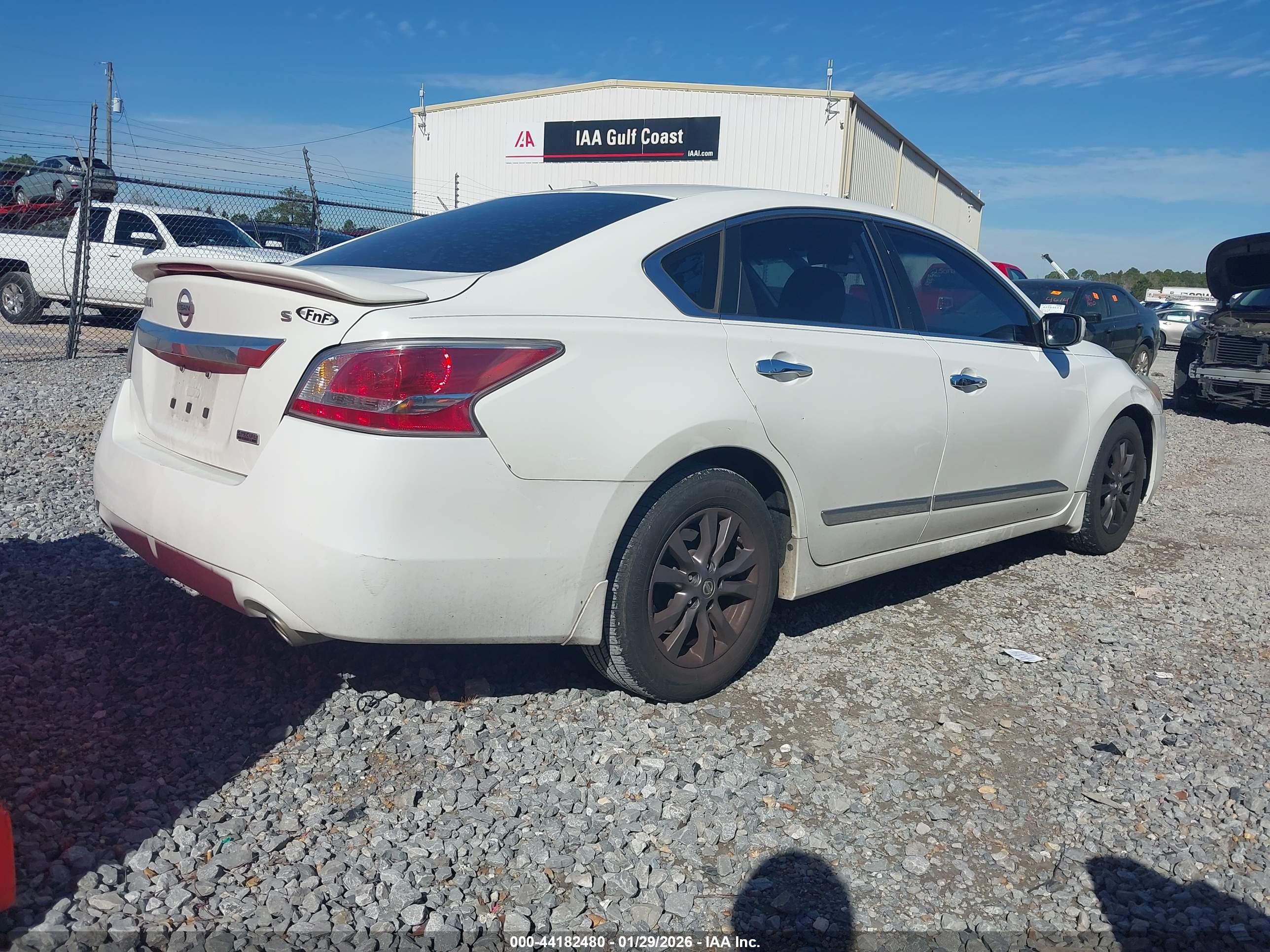 NISSAN ALTIMA image 4