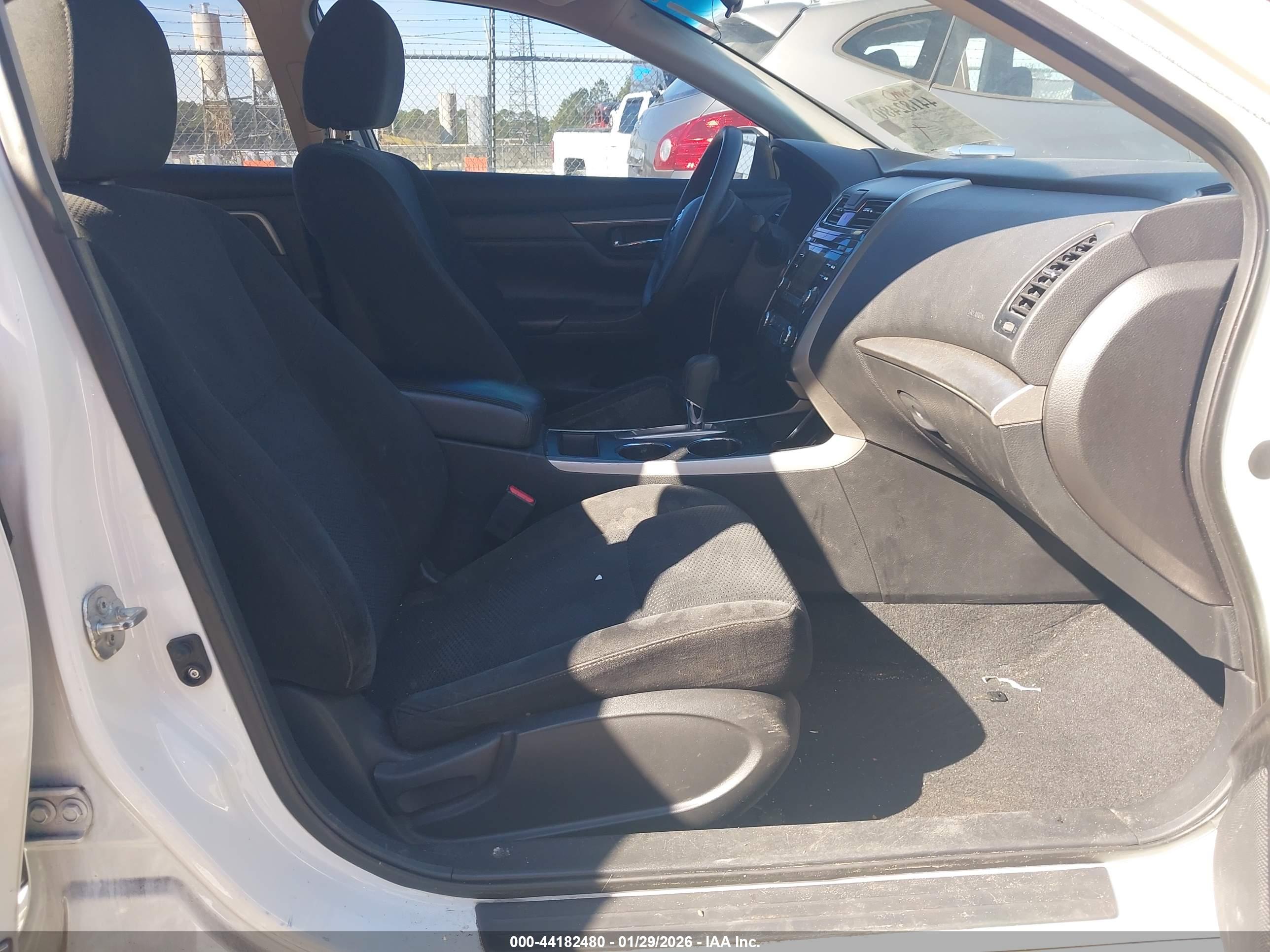 NISSAN ALTIMA image 5