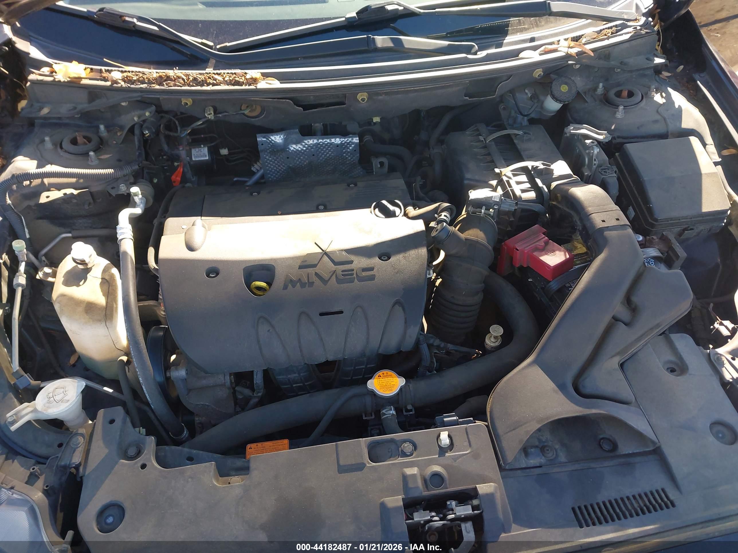 MITSUBISHI LANCER image 10