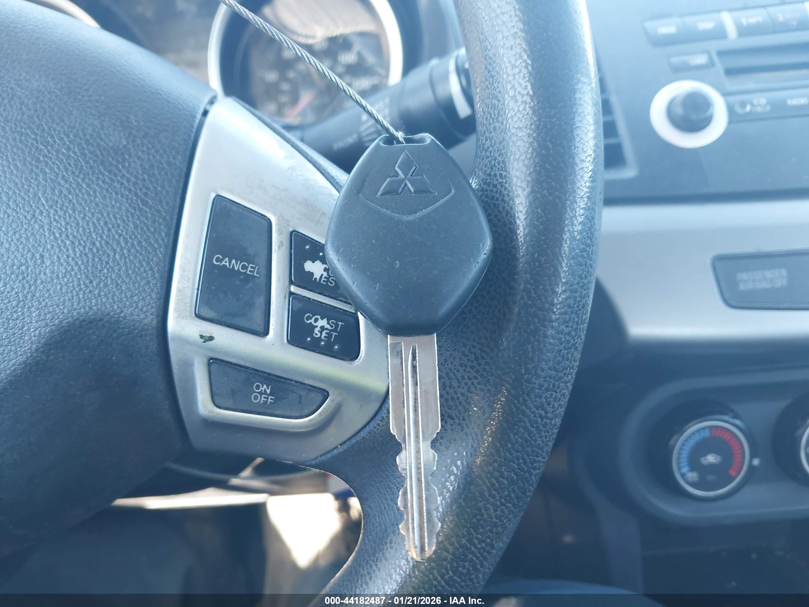 MITSUBISHI LANCER image 11