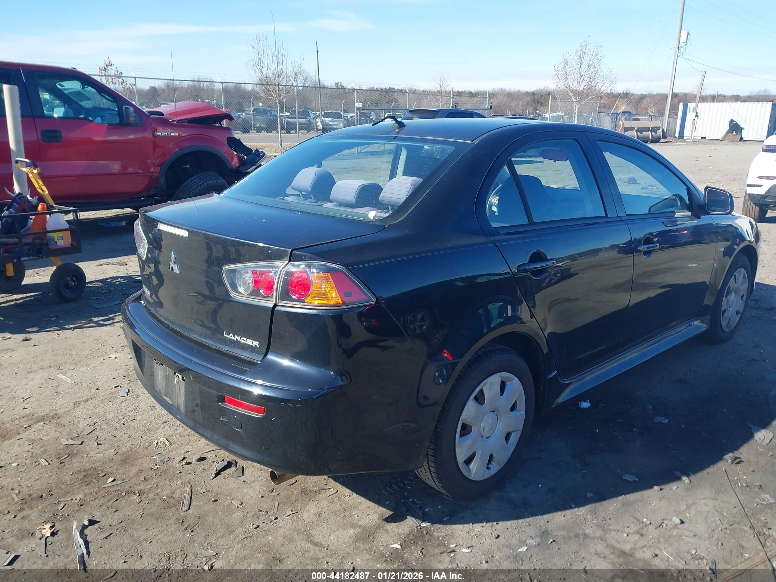 MITSUBISHI LANCER image 4