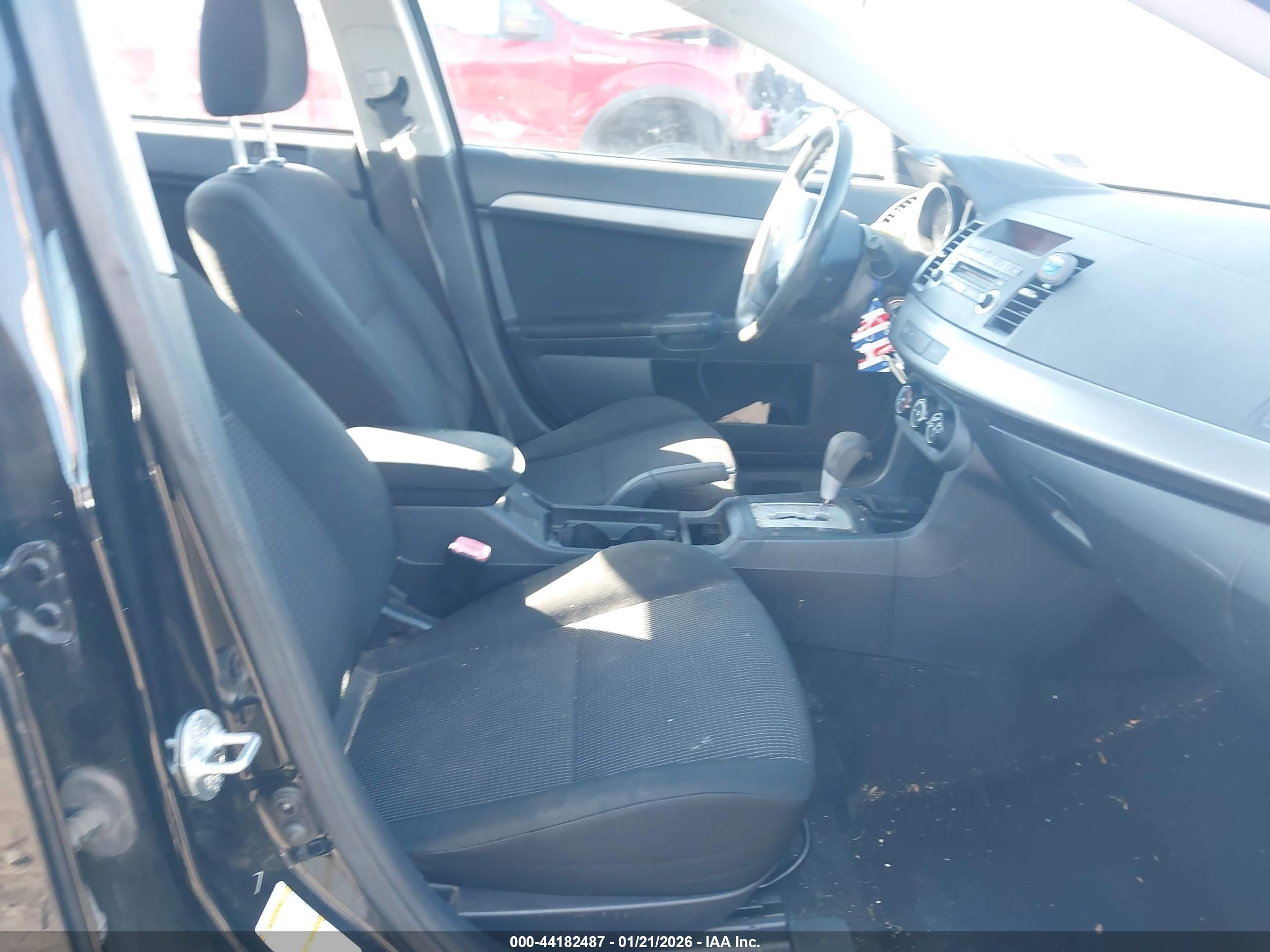 MITSUBISHI LANCER image 5