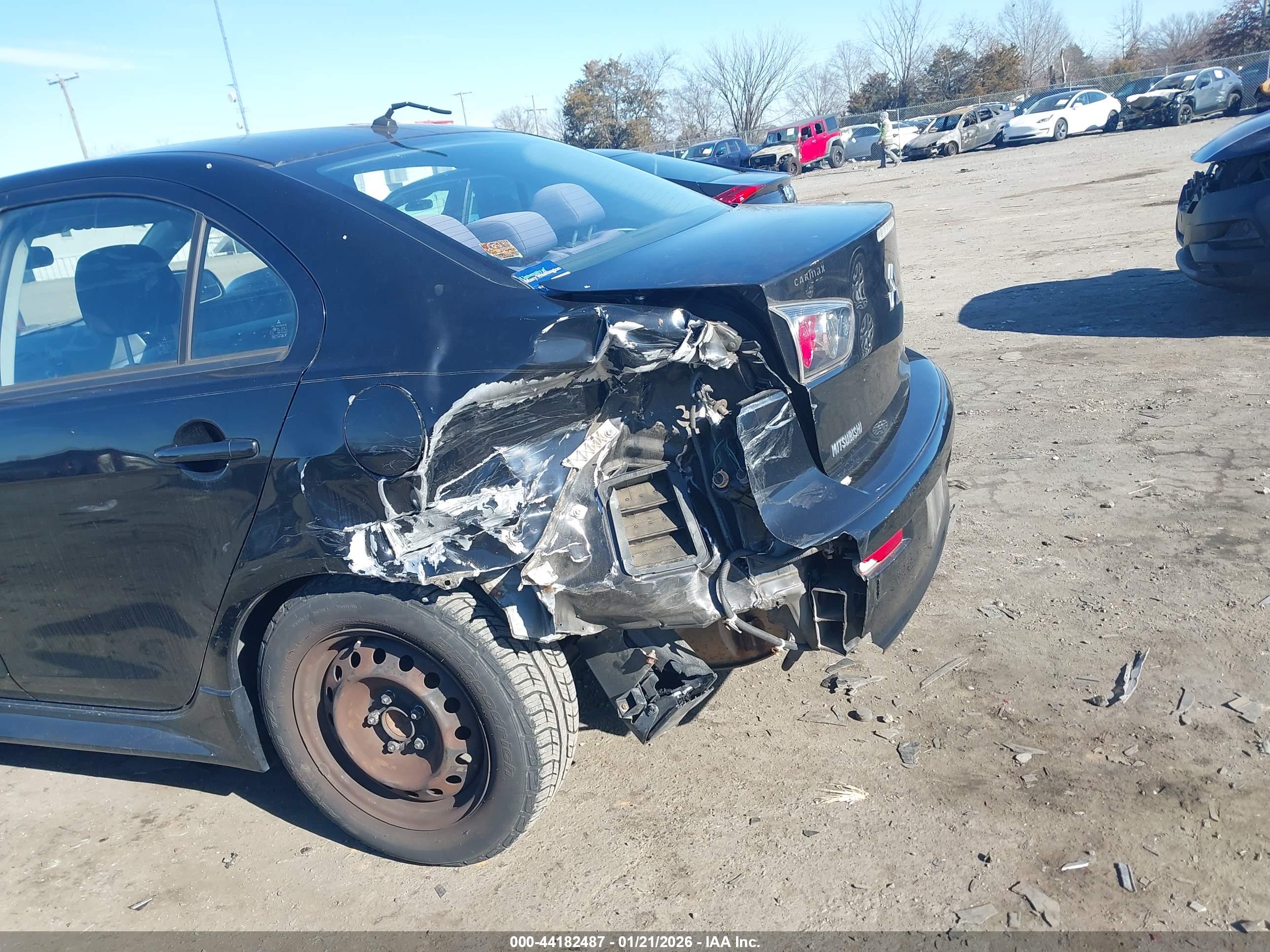 MITSUBISHI LANCER image 6