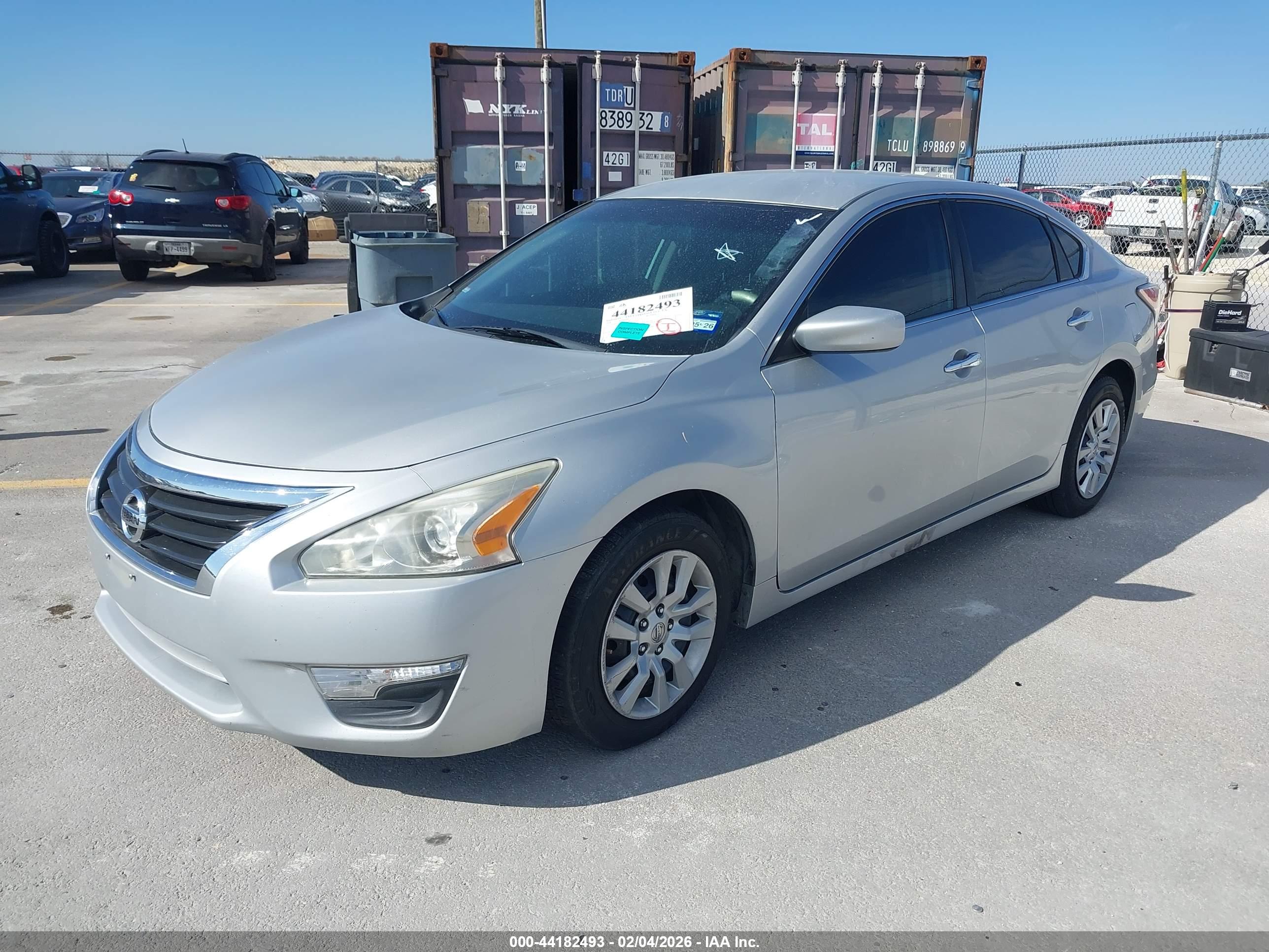 NISSAN ALTIMA image 2
