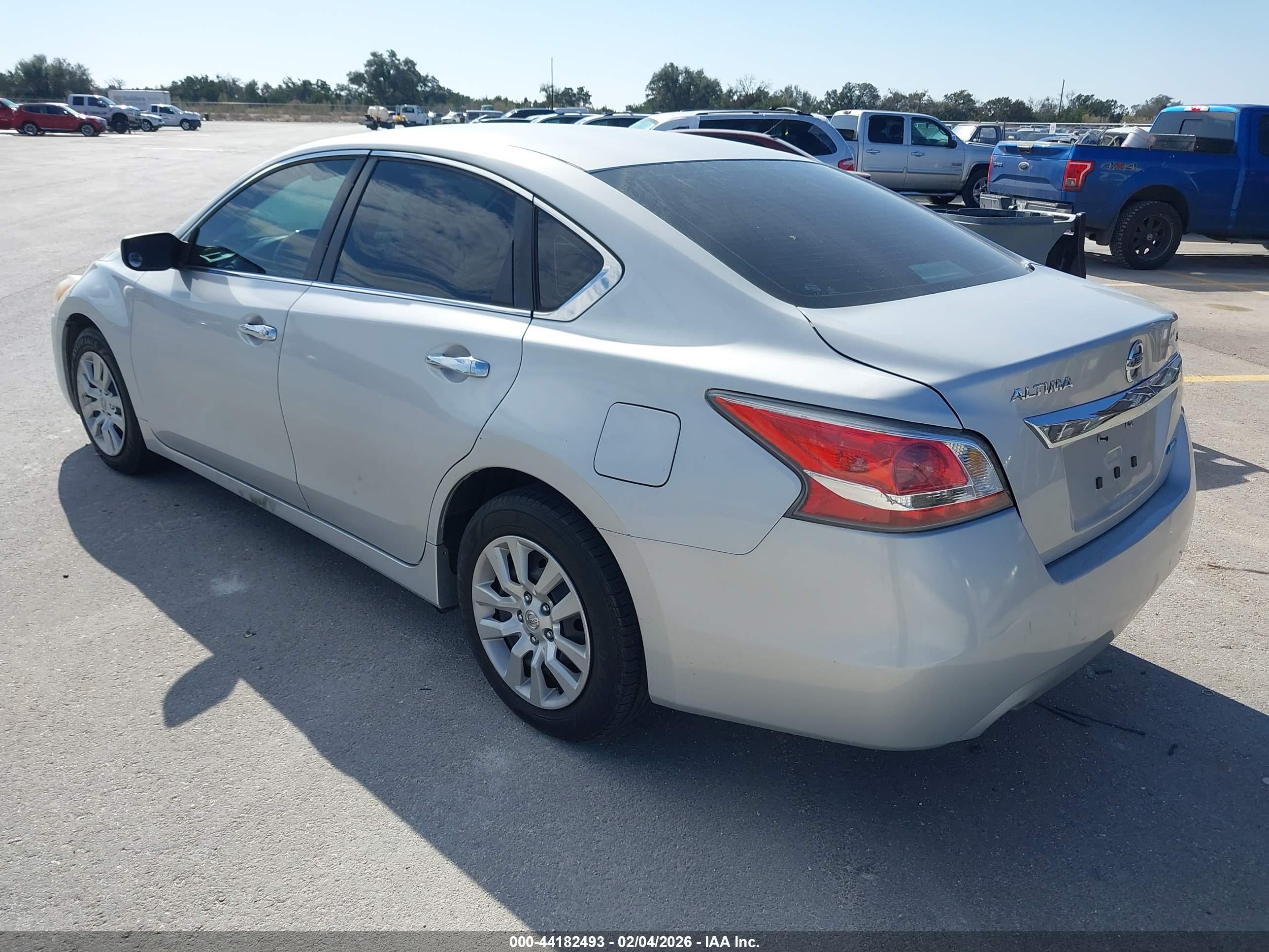 NISSAN ALTIMA image 3