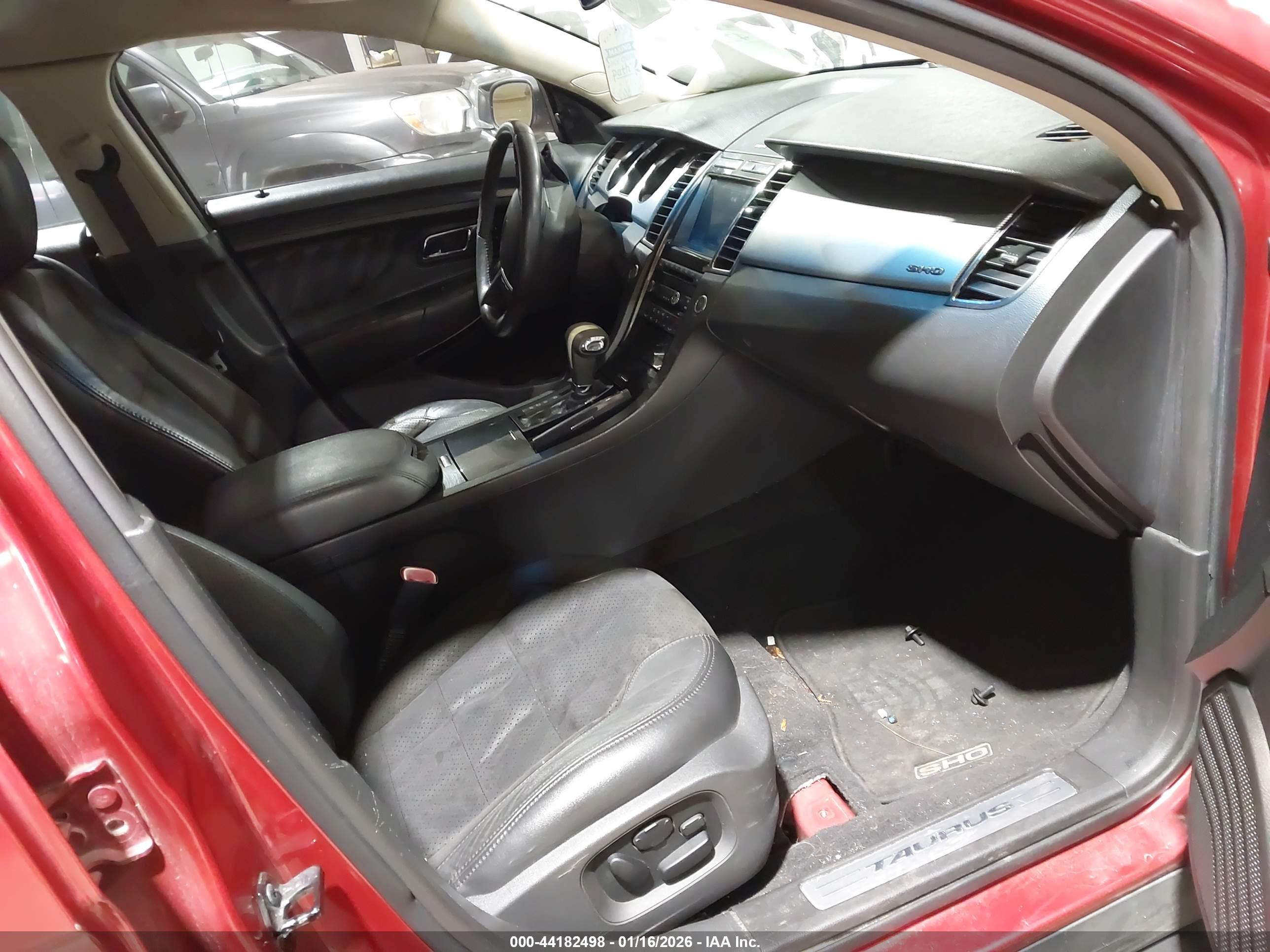 FORD TAURUS image 5