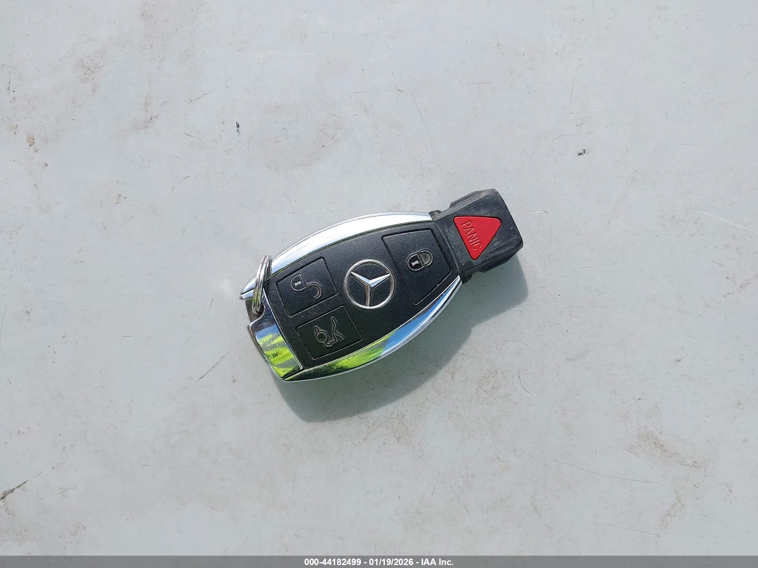 MERCEDES-BENZ C image 11