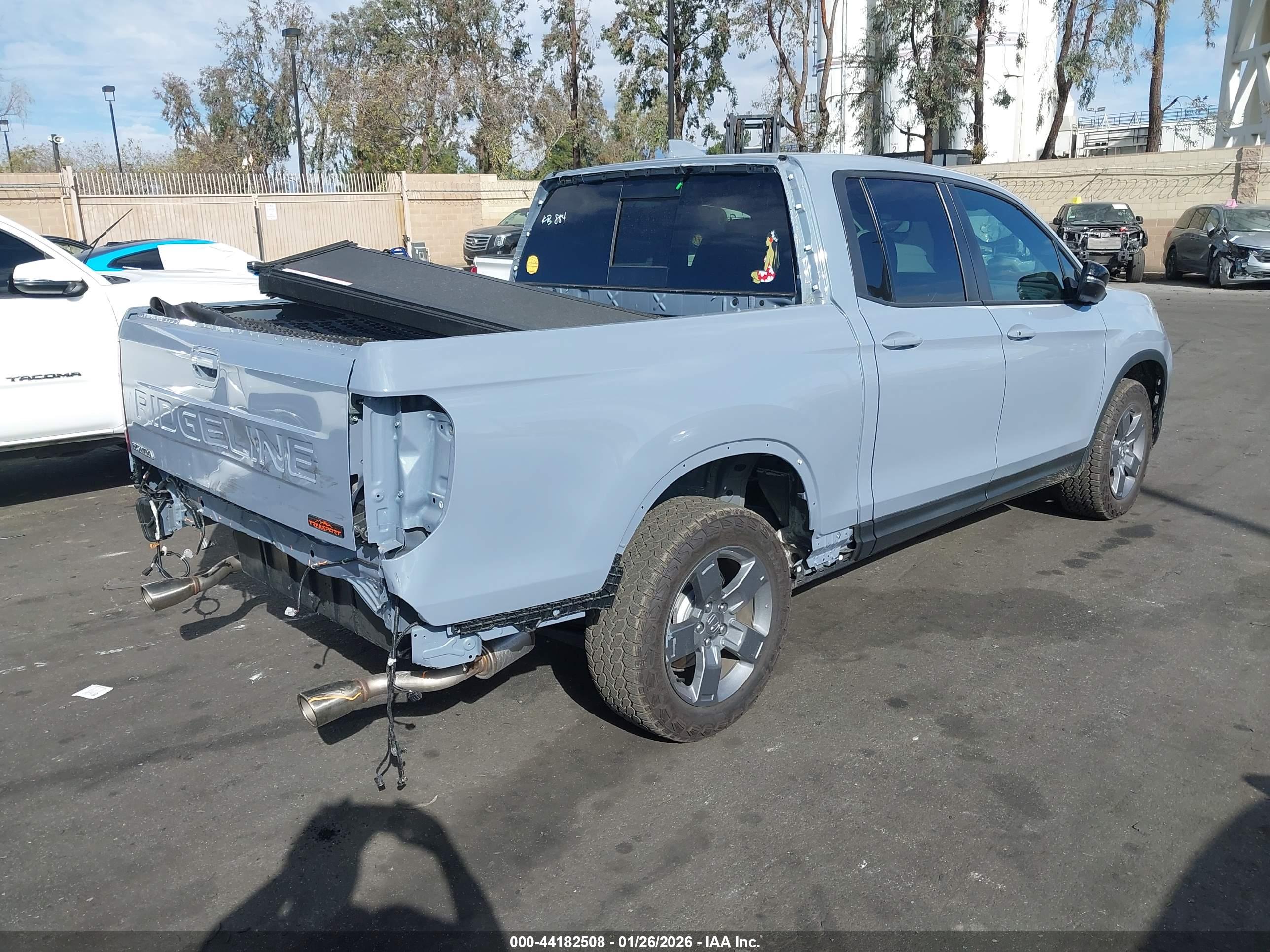 HONDA RIDGELINE image 4