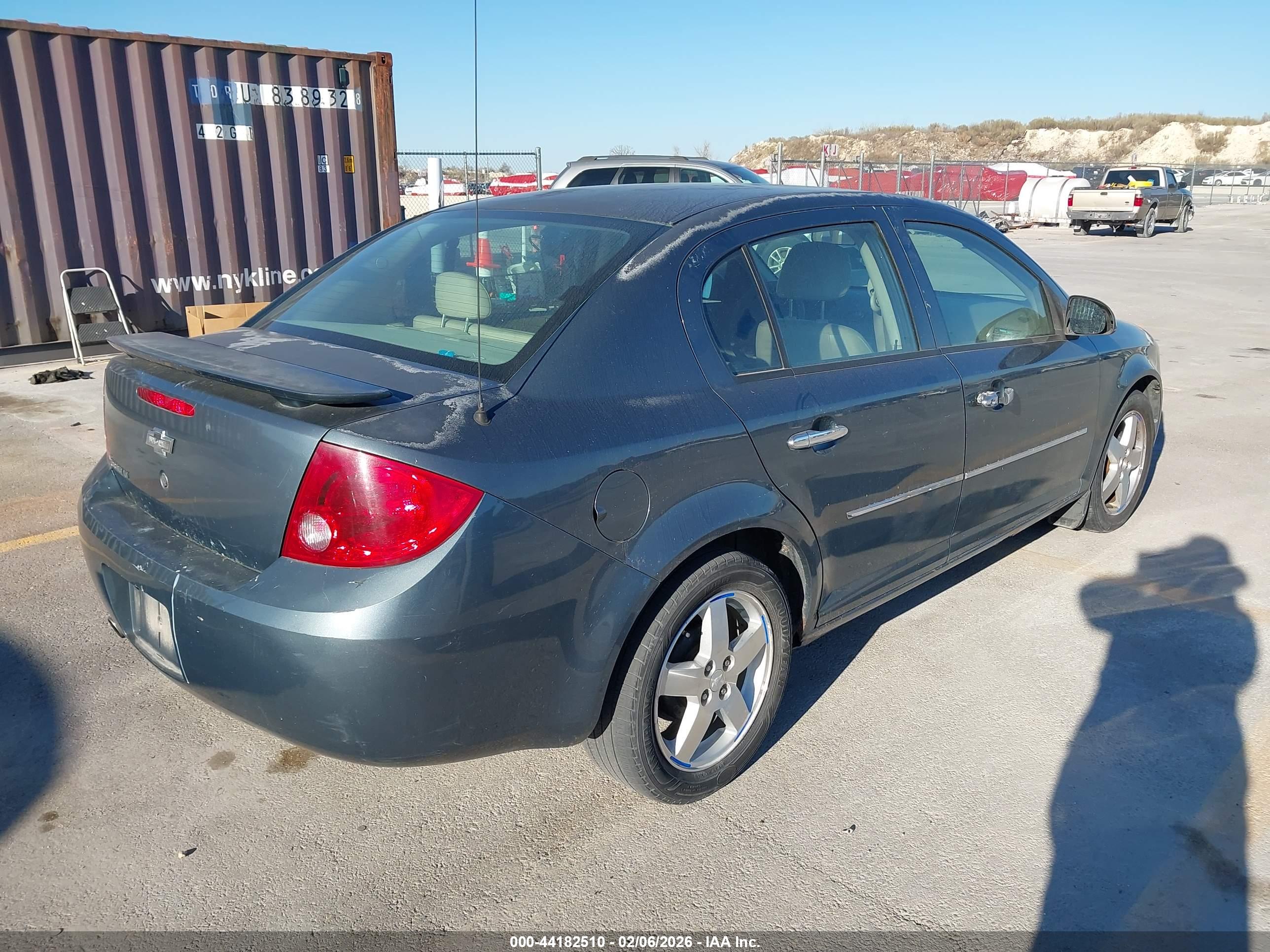 CHEVROLET COBALT image 4