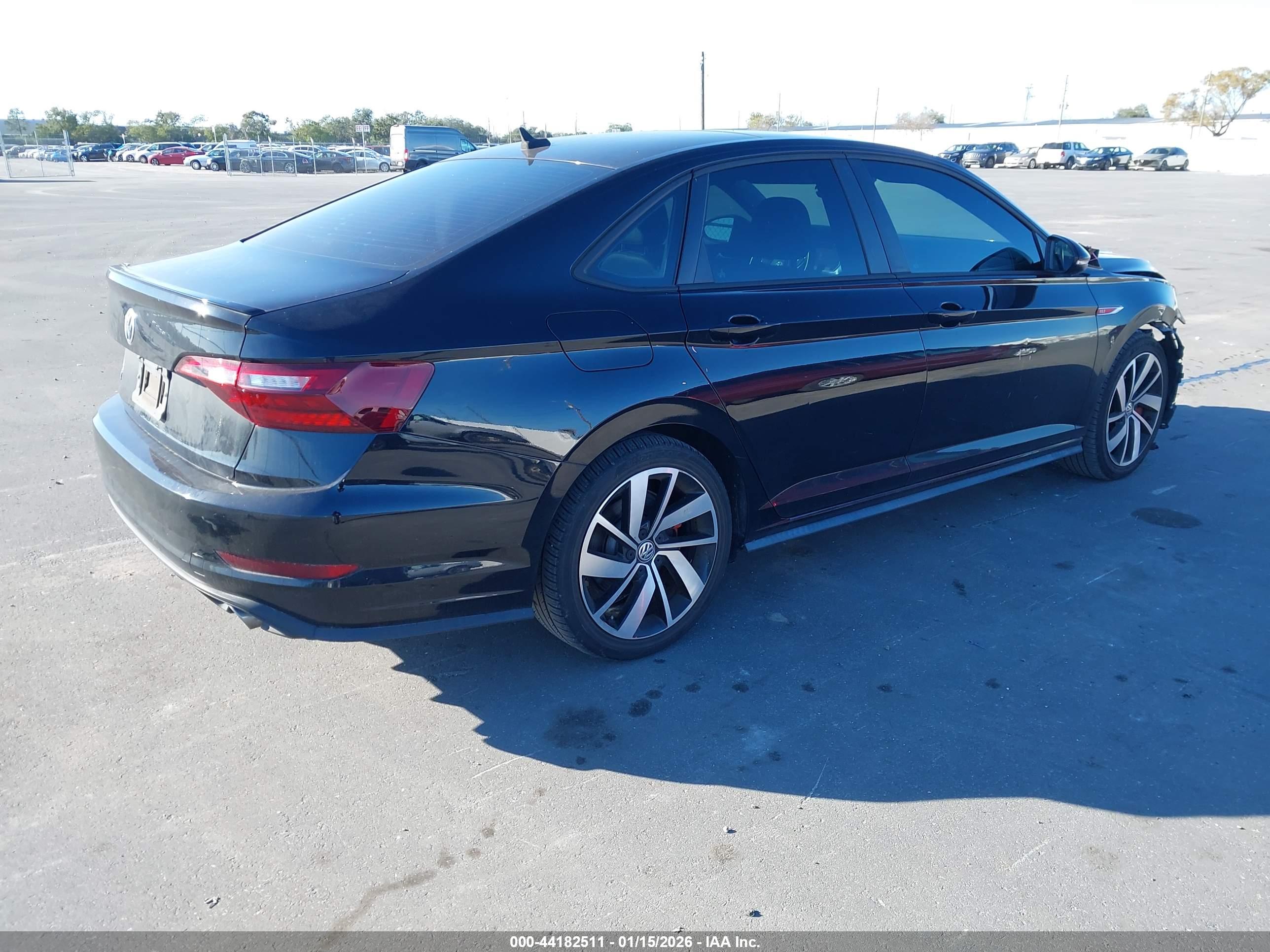 VOLKSWAGEN JETTA image 4