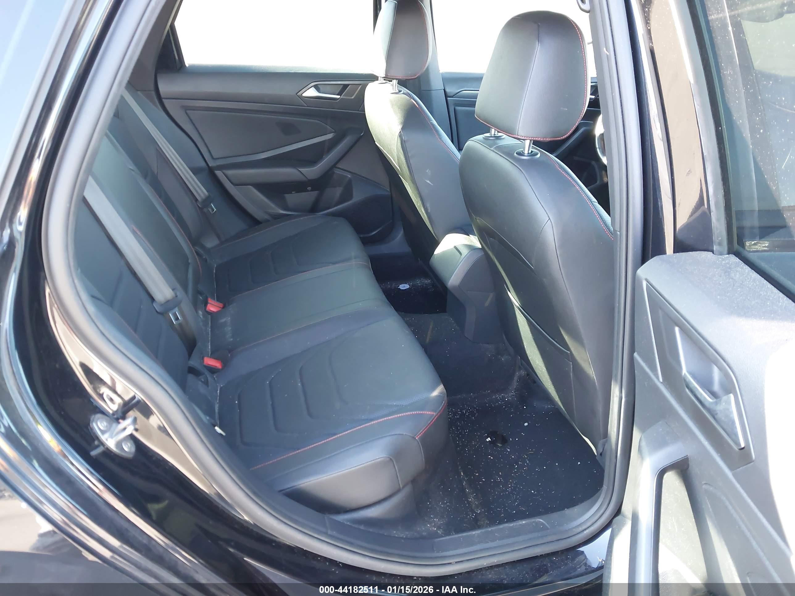 VOLKSWAGEN JETTA image 8