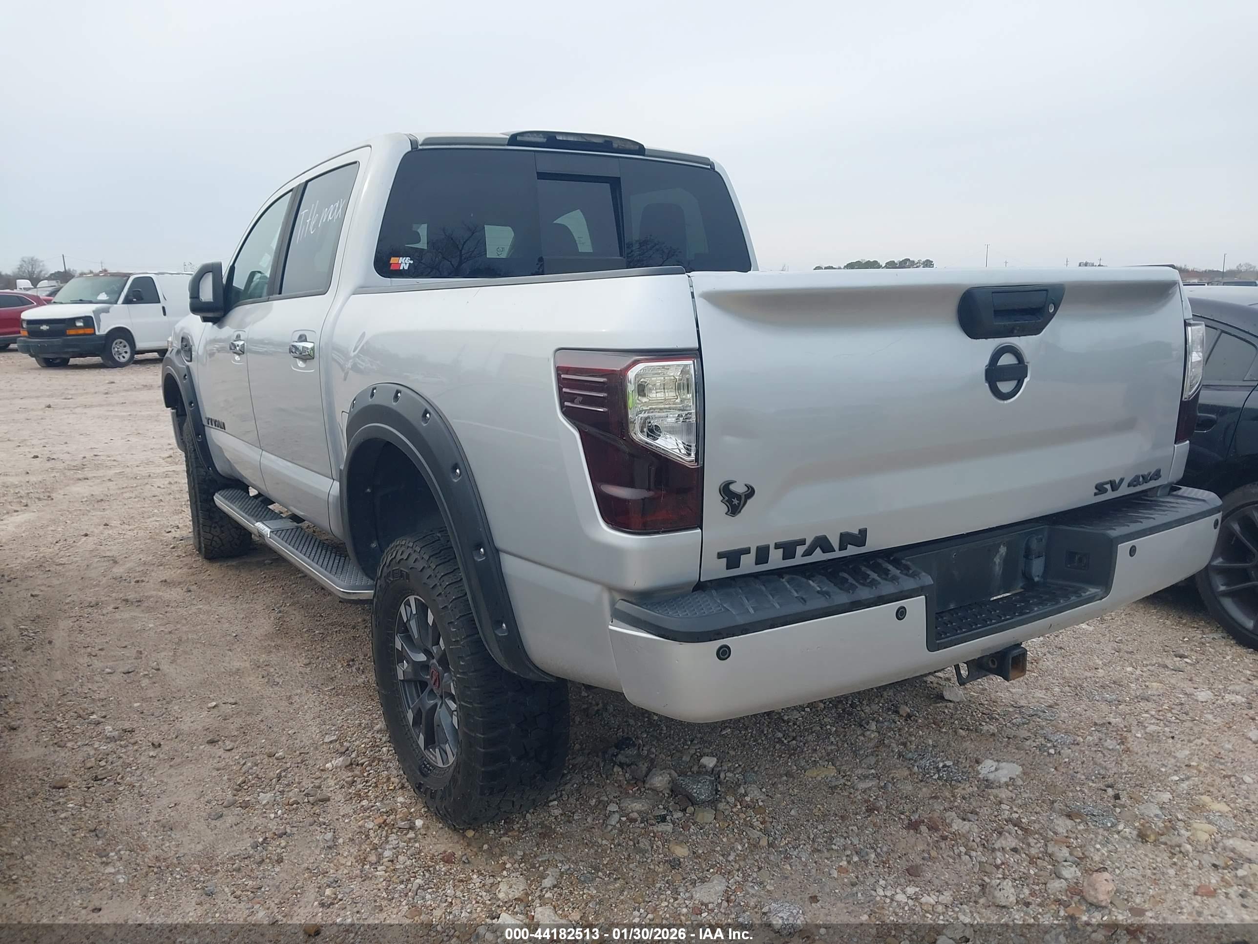 NISSAN TITAN image 3