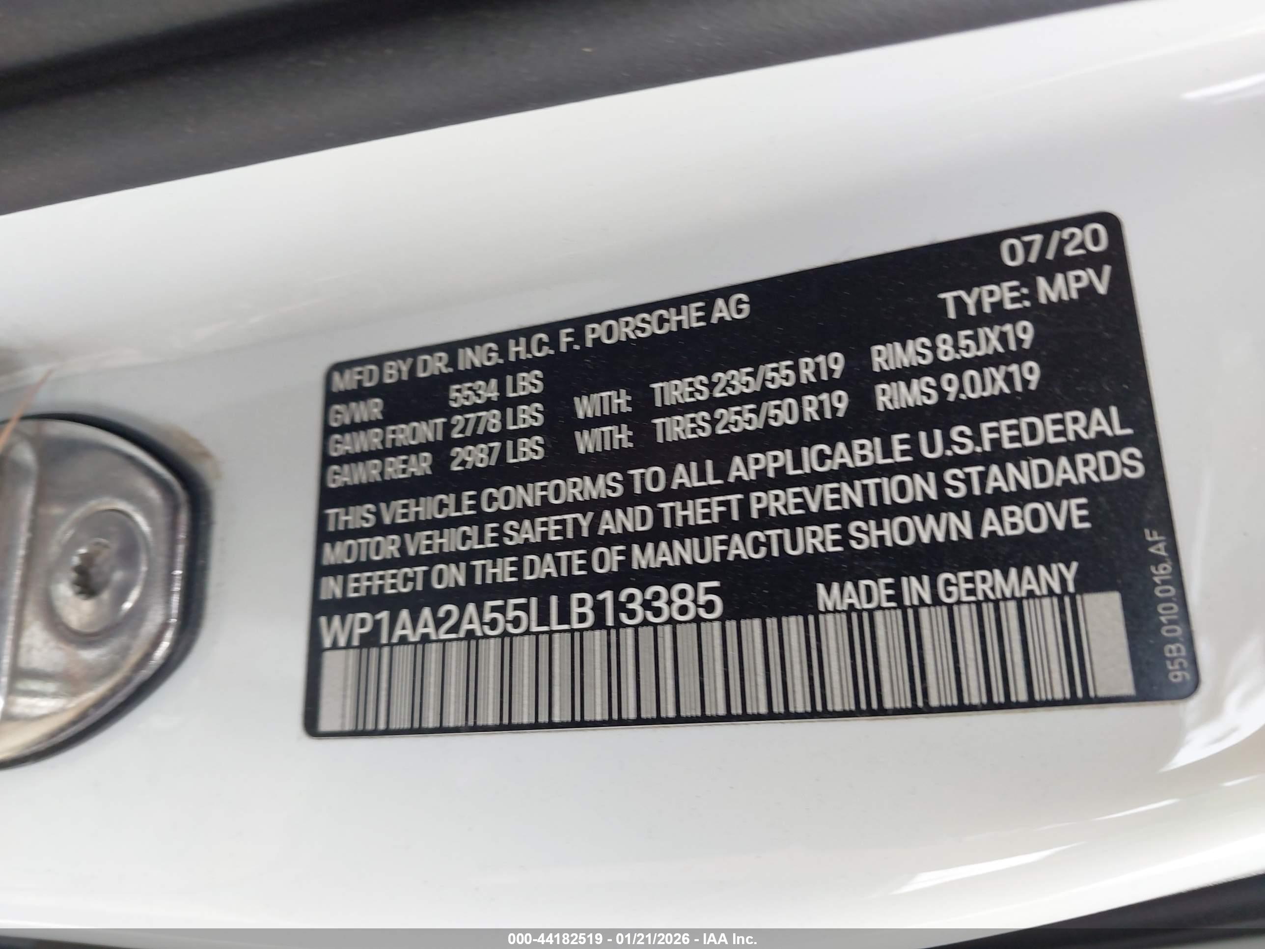 PORSCHE MACAN image 9