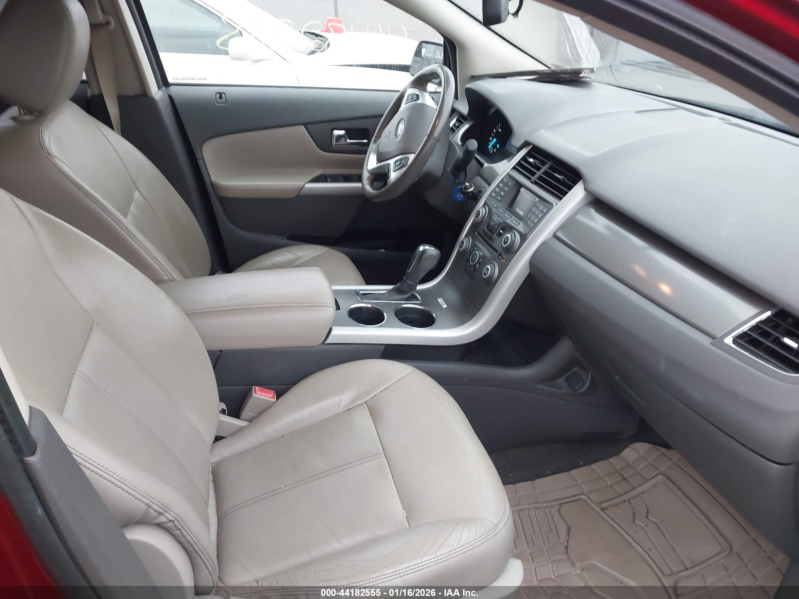 FORD EDGE image 5