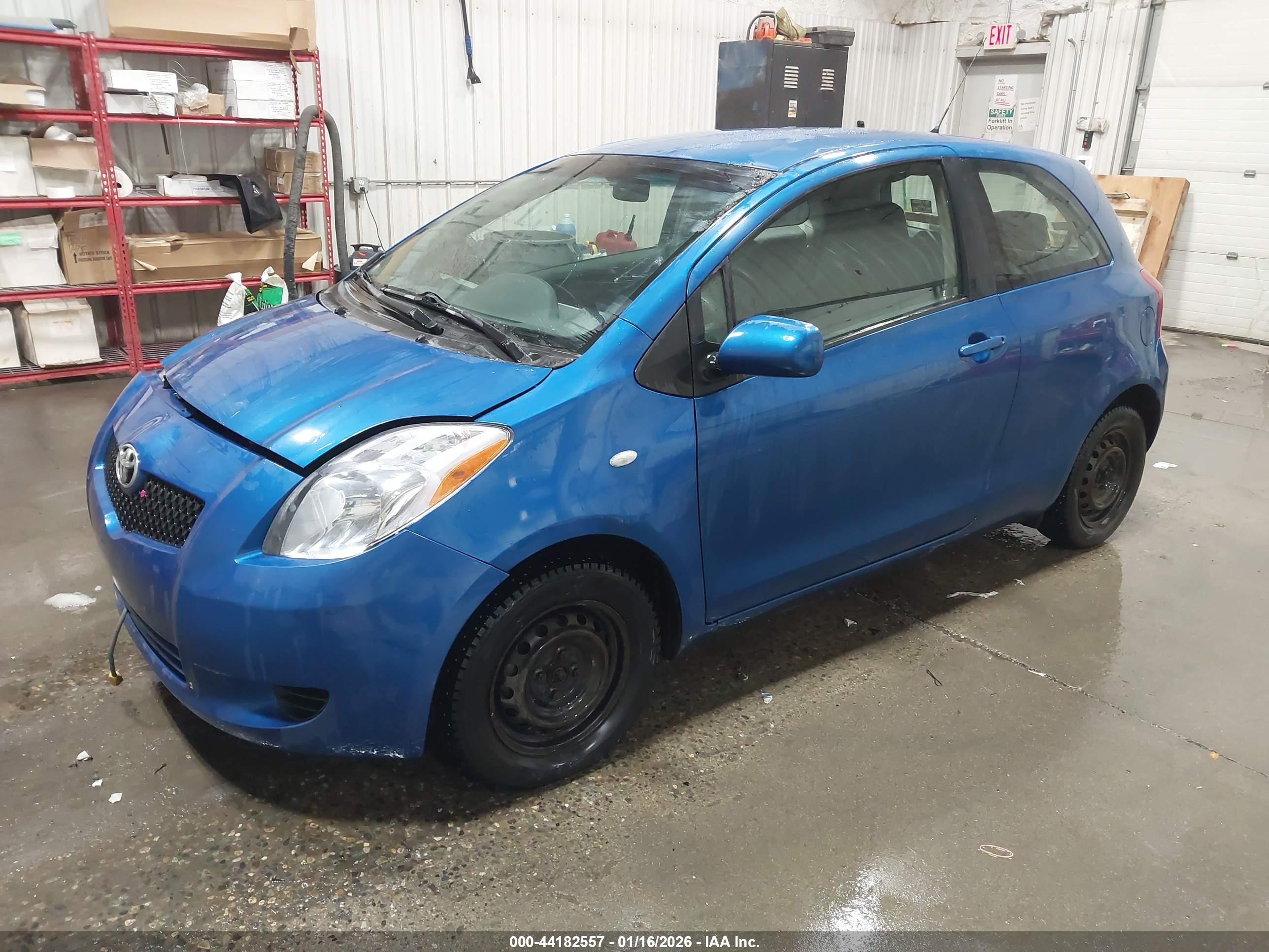 TOYOTA YARIS image 2