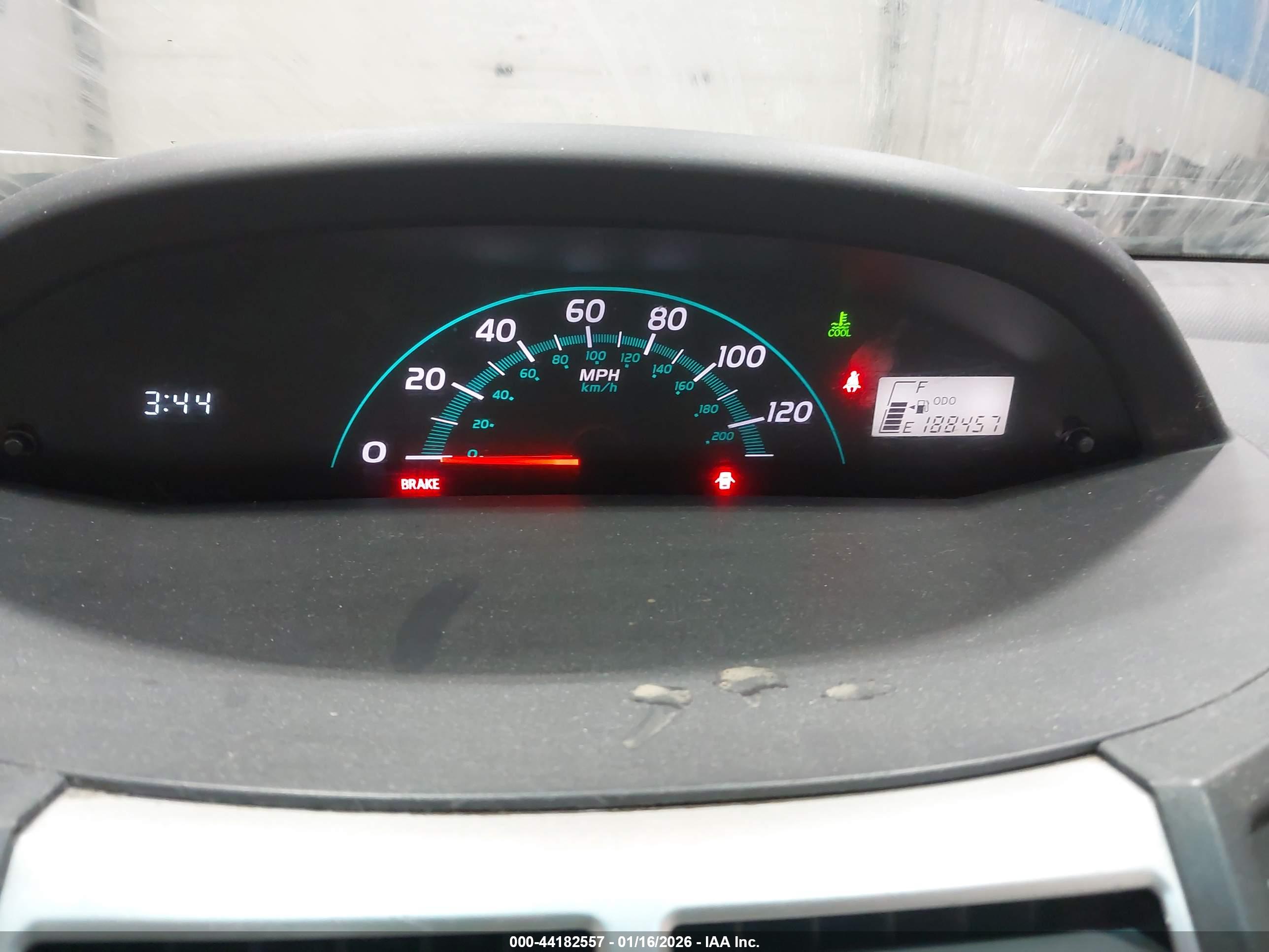 TOYOTA YARIS image 7