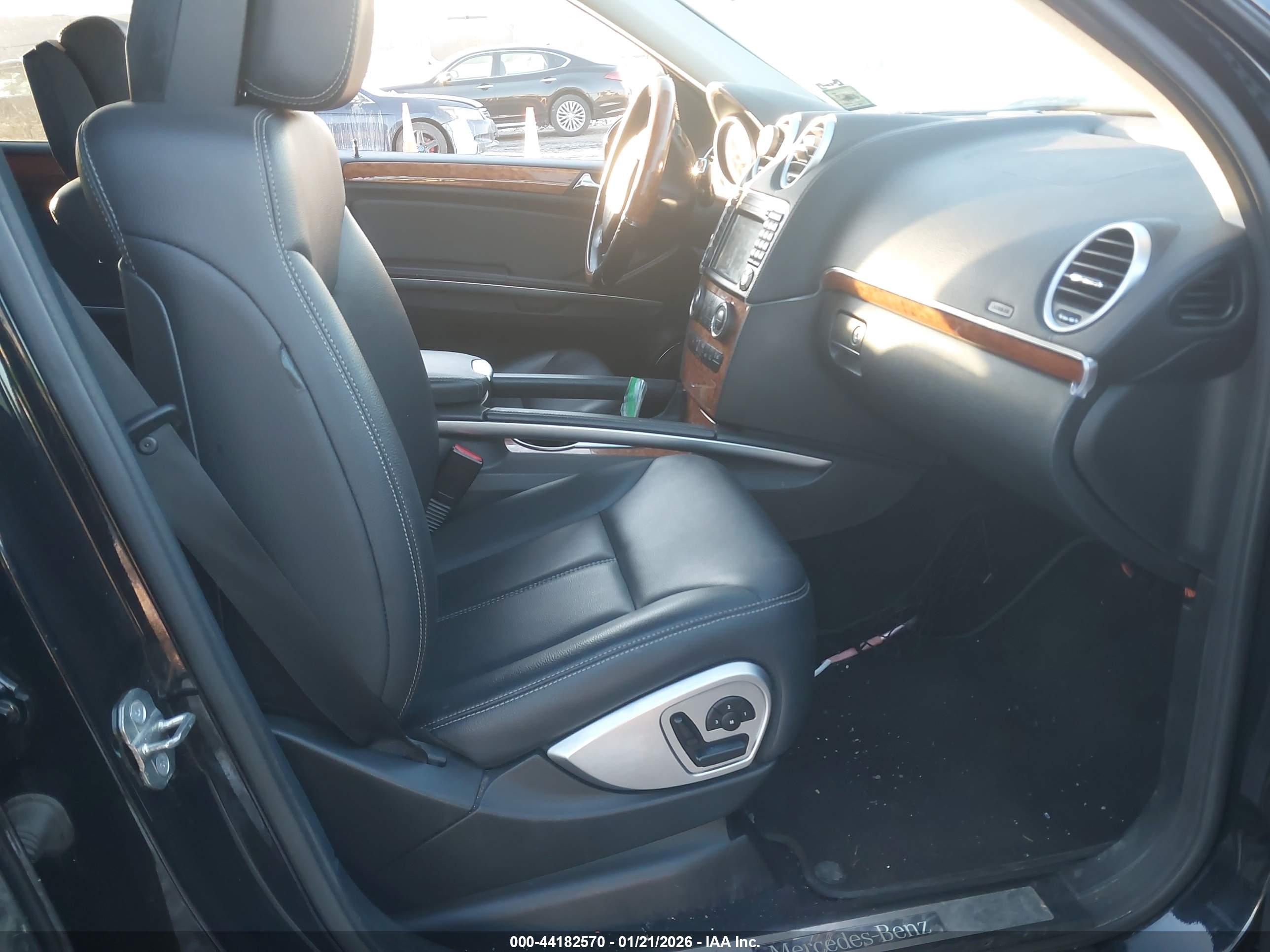 MERCEDES-BENZ GL image 5