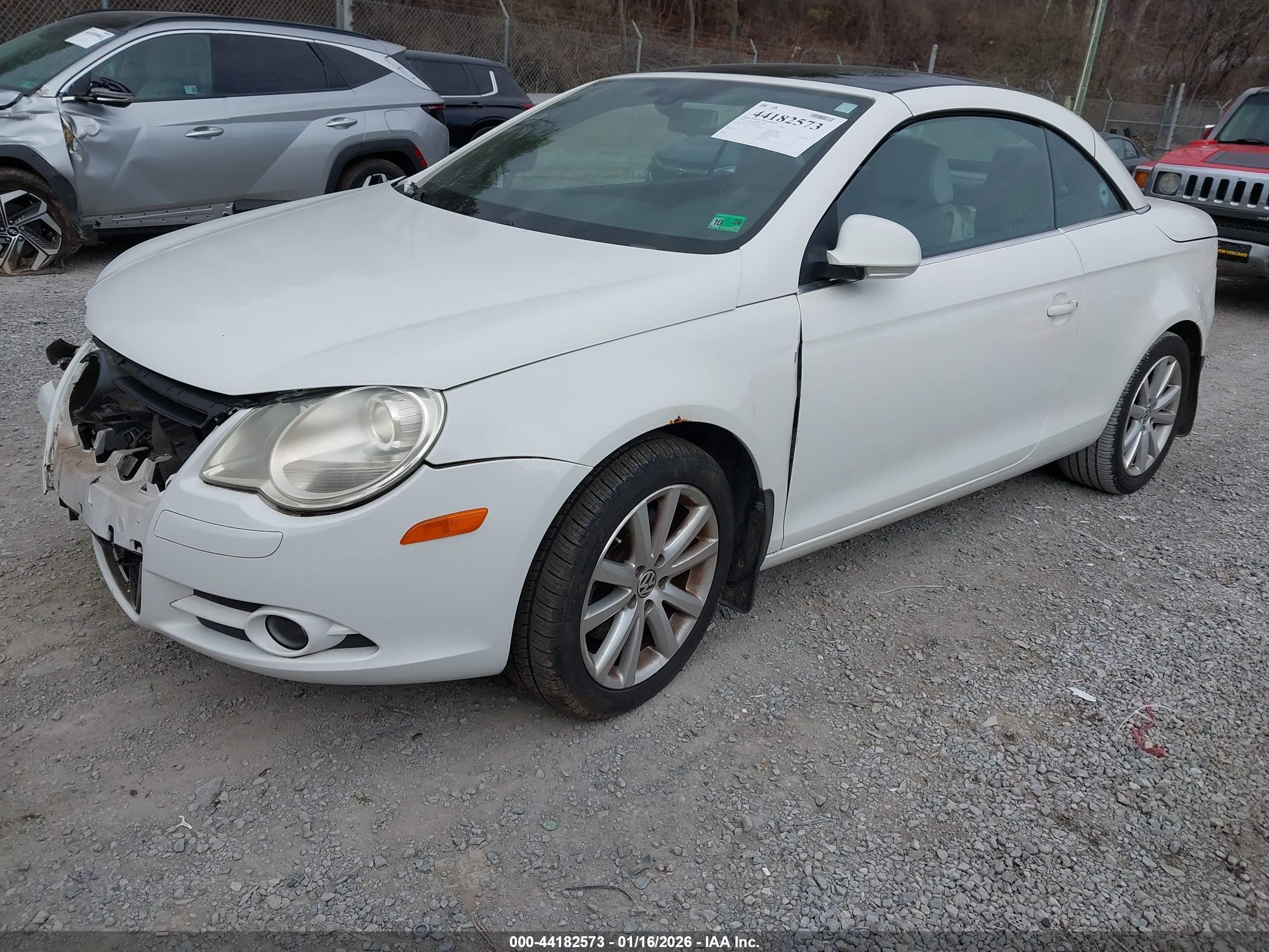 VOLKSWAGEN EOS image 2