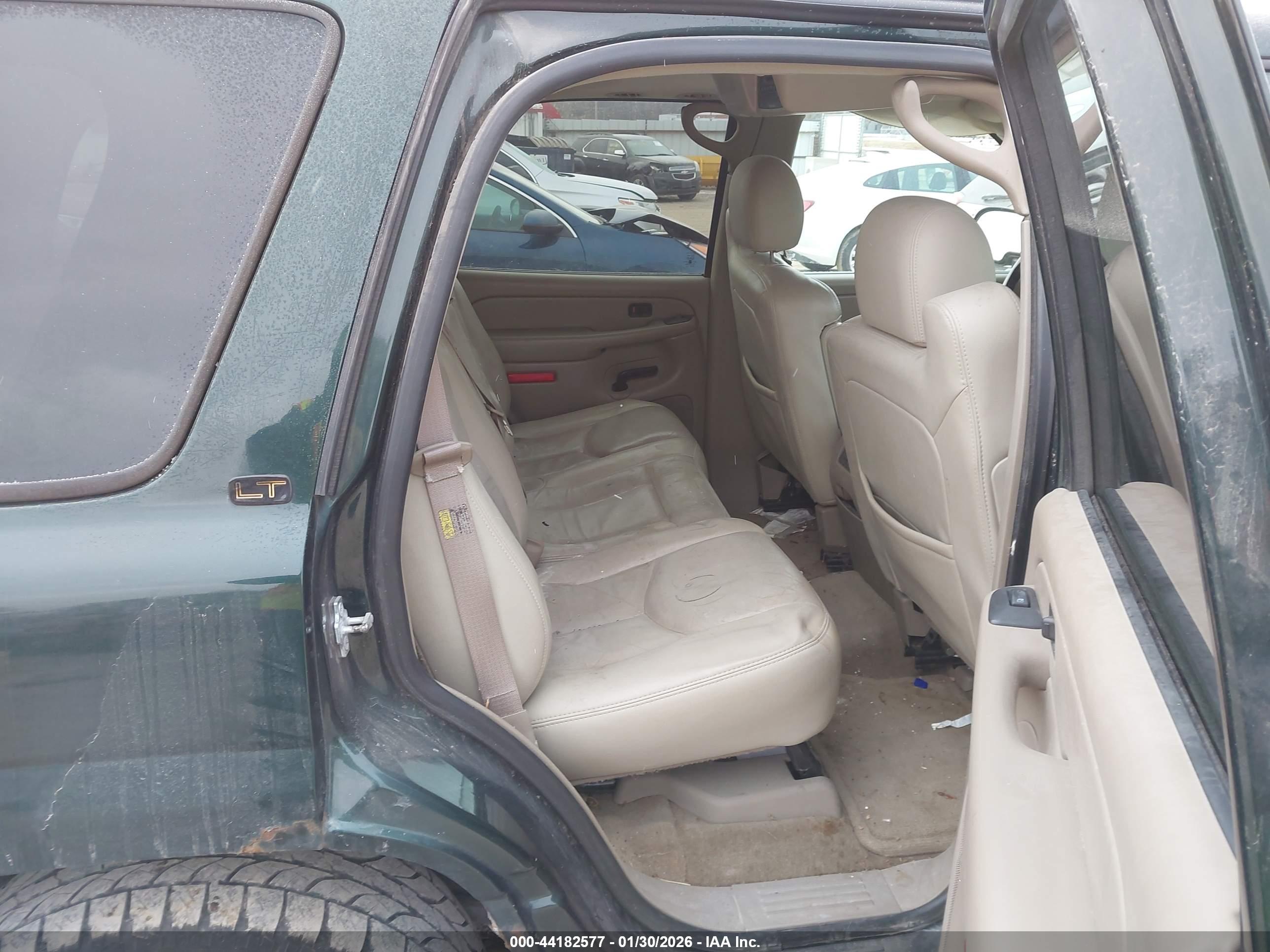 CHEVROLET TAHOE image 8