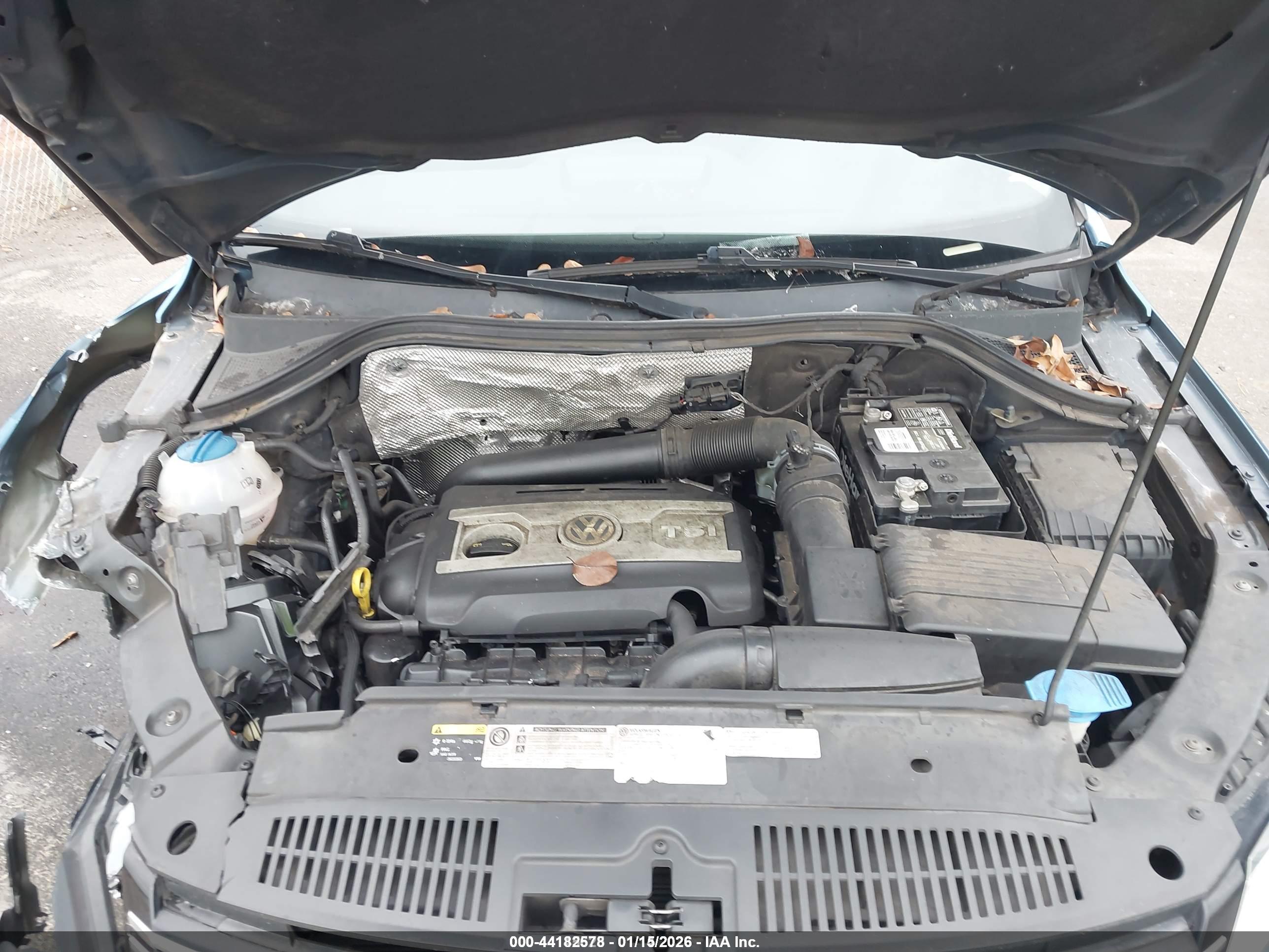 VOLKSWAGEN TIGUAN image 10