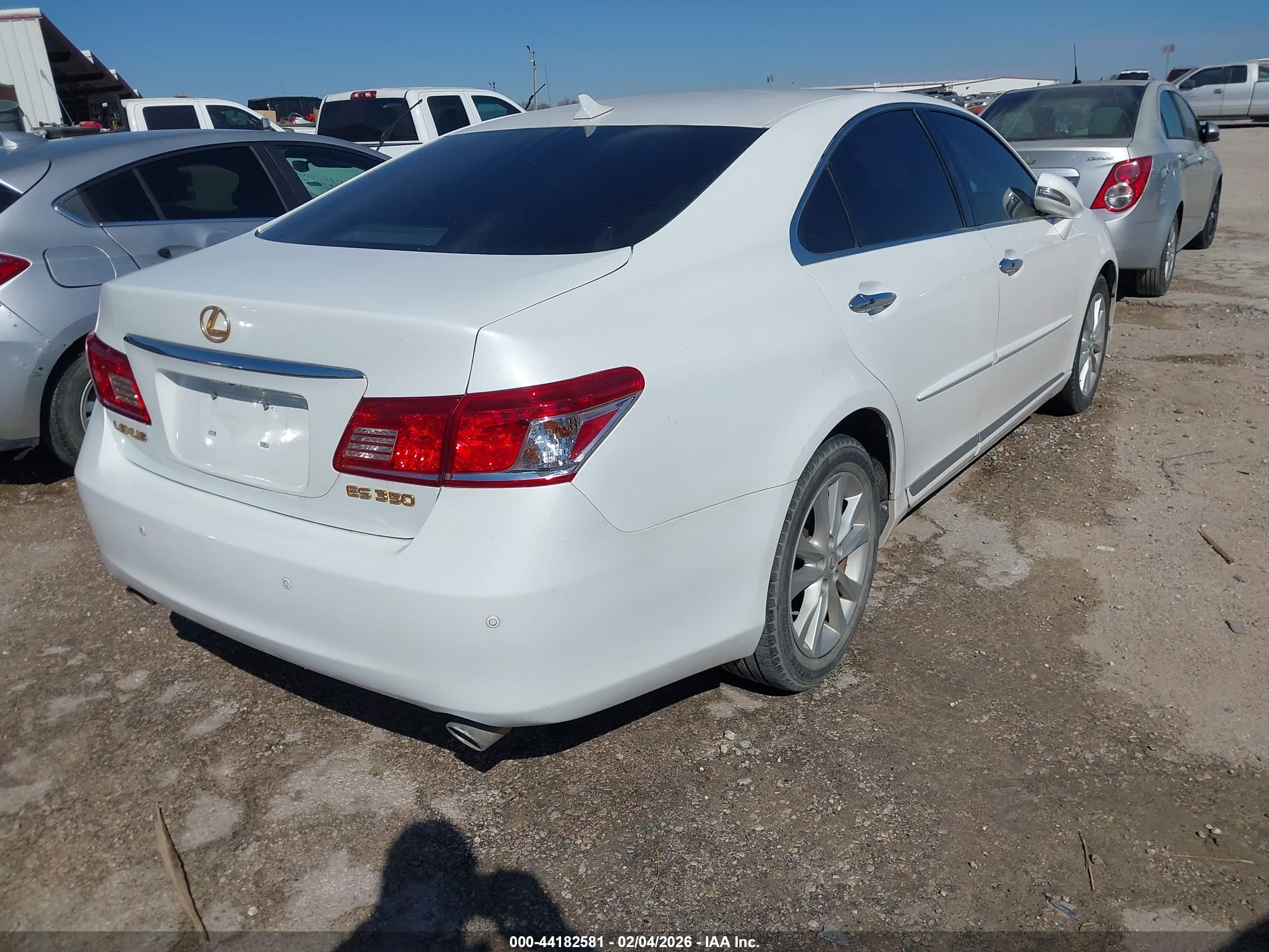 LEXUS ES image 4