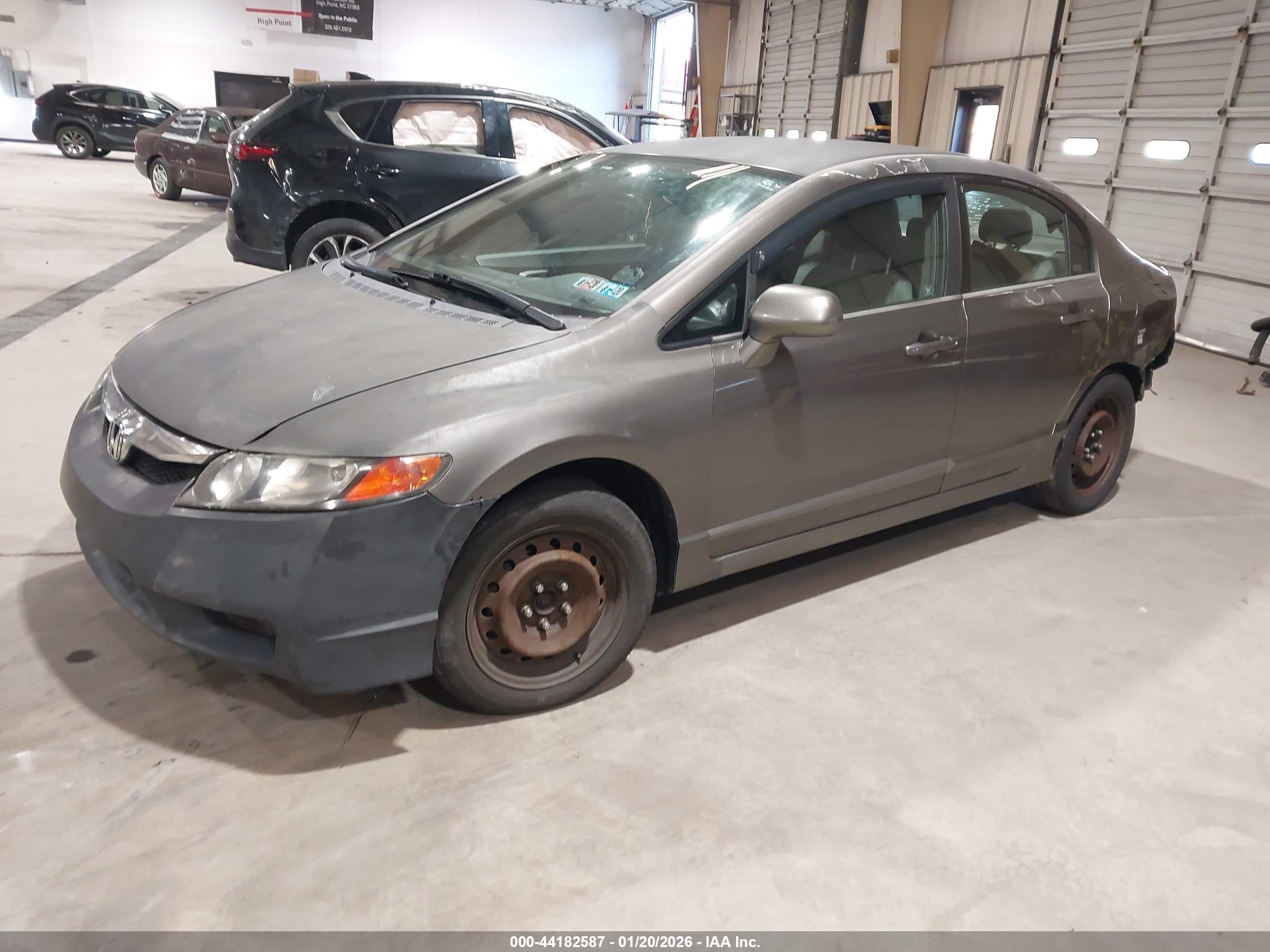 HONDA CIVIC image 2
