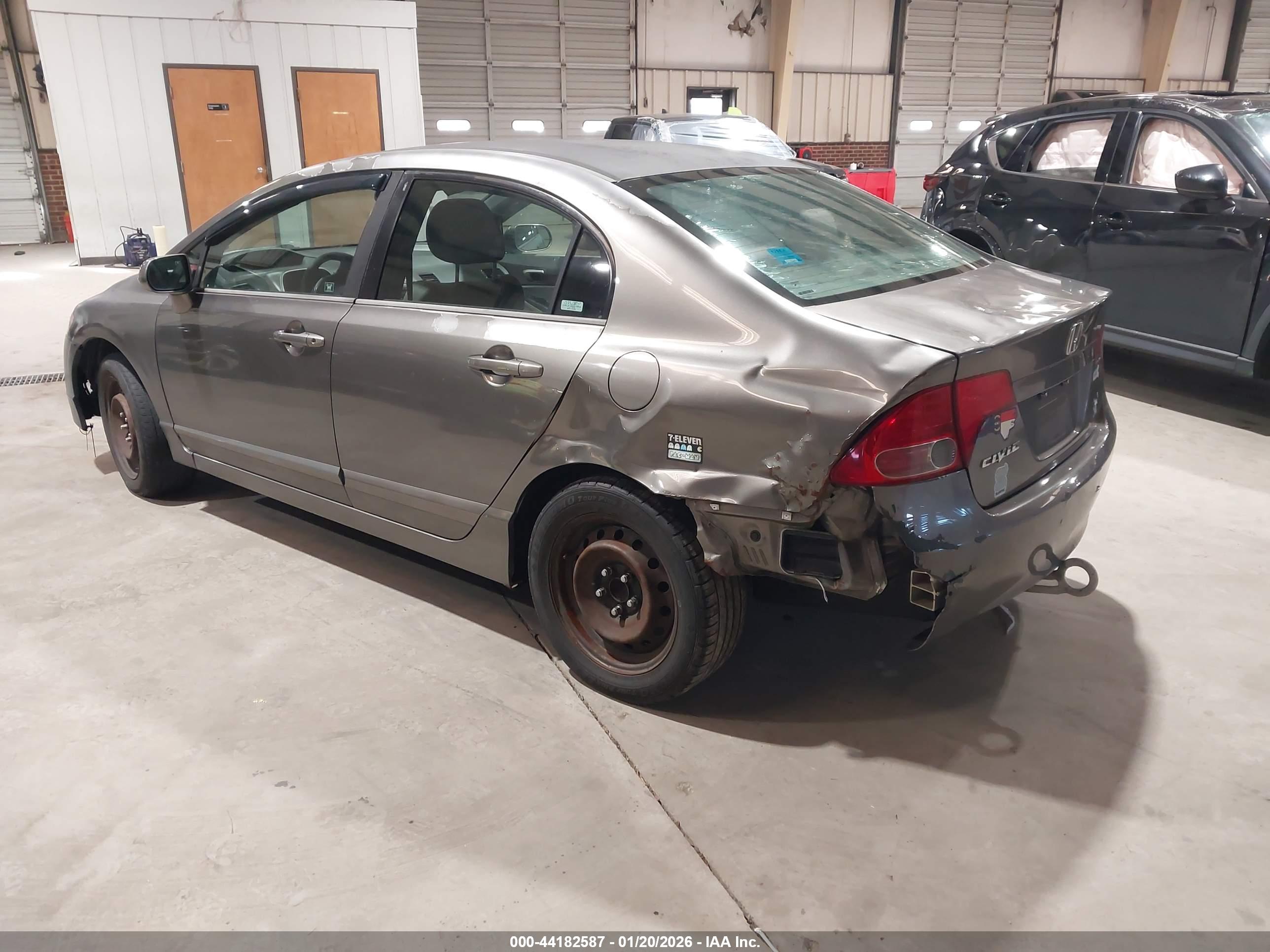 HONDA CIVIC image 3